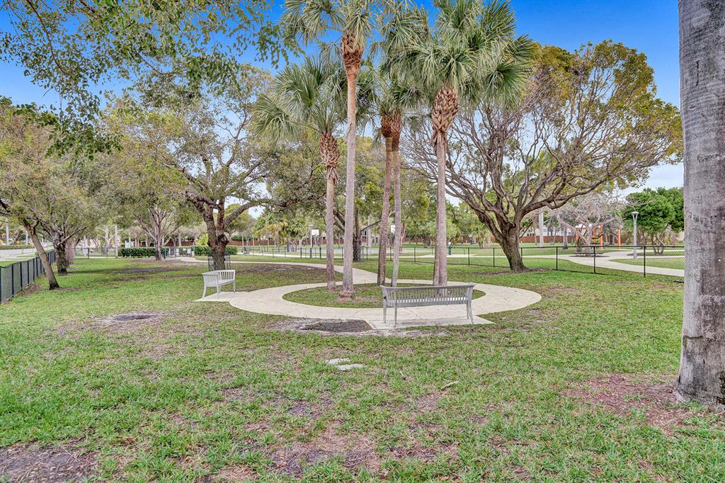 DE SOTO PARK CONDO - Residential