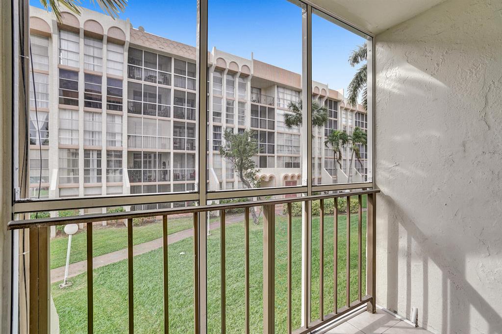 DE SOTO PARK CONDO - Residential