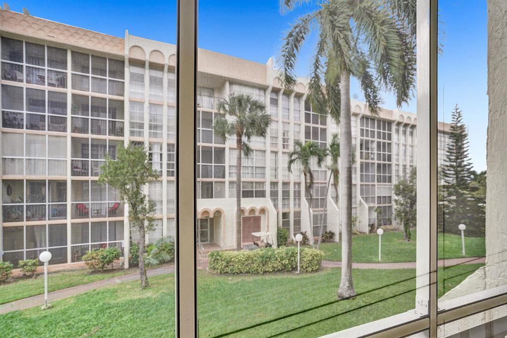 DE SOTO PARK CONDO - Residential