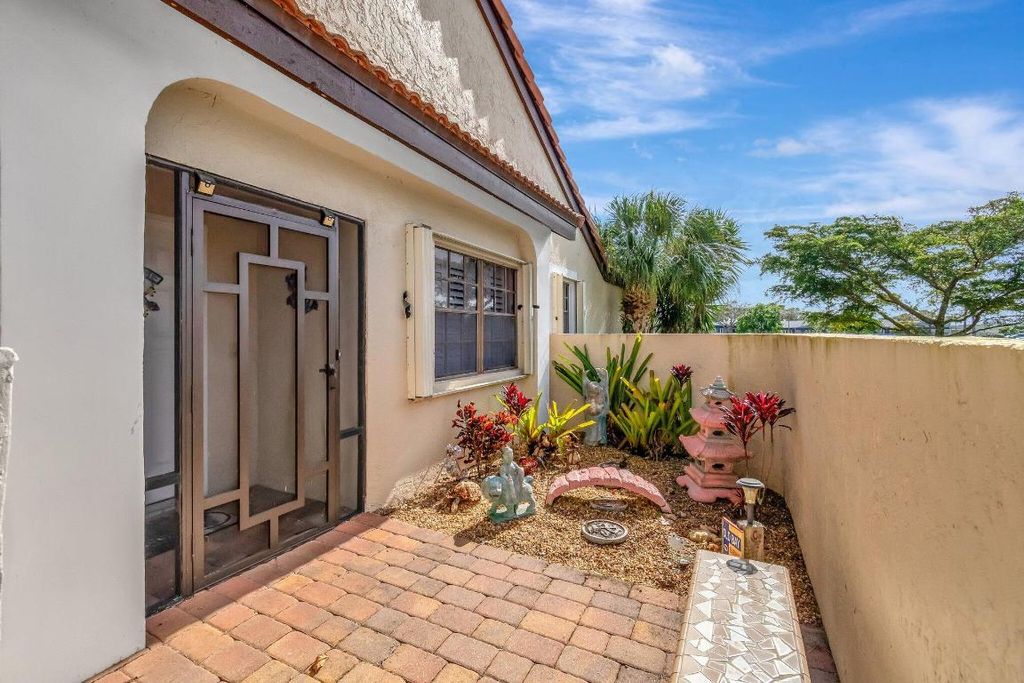 Photo of 8240 Waterline Drive, Boynton Beach, FL 33472 (MLS # R11065007)