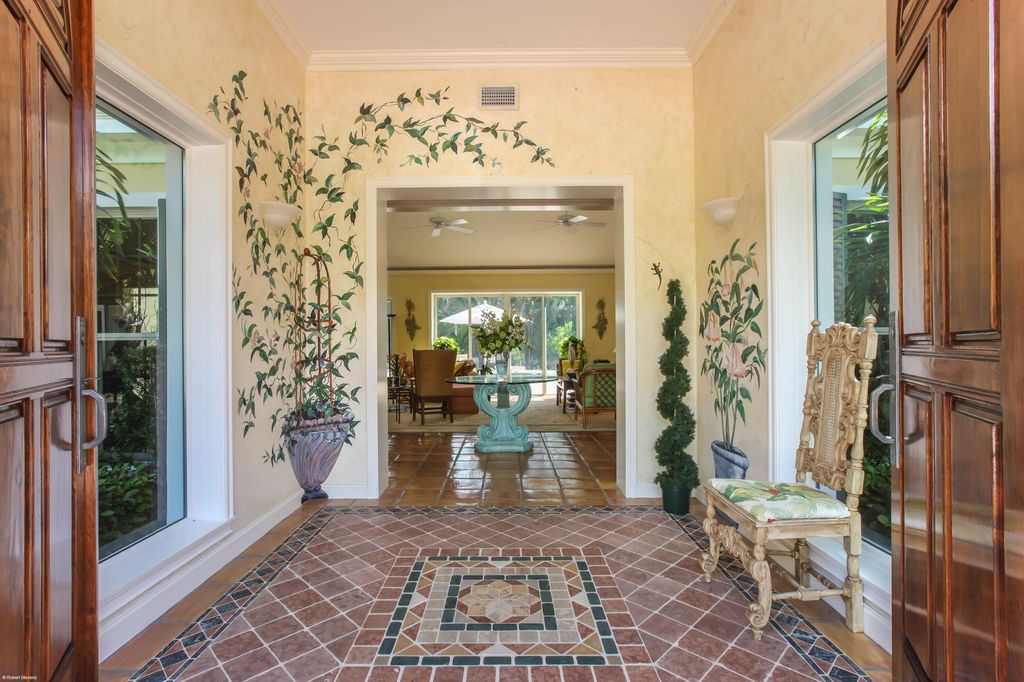 Photo of 123 Gomez Road, Jupiter Island, FL 33455 (MLS # B26005665)