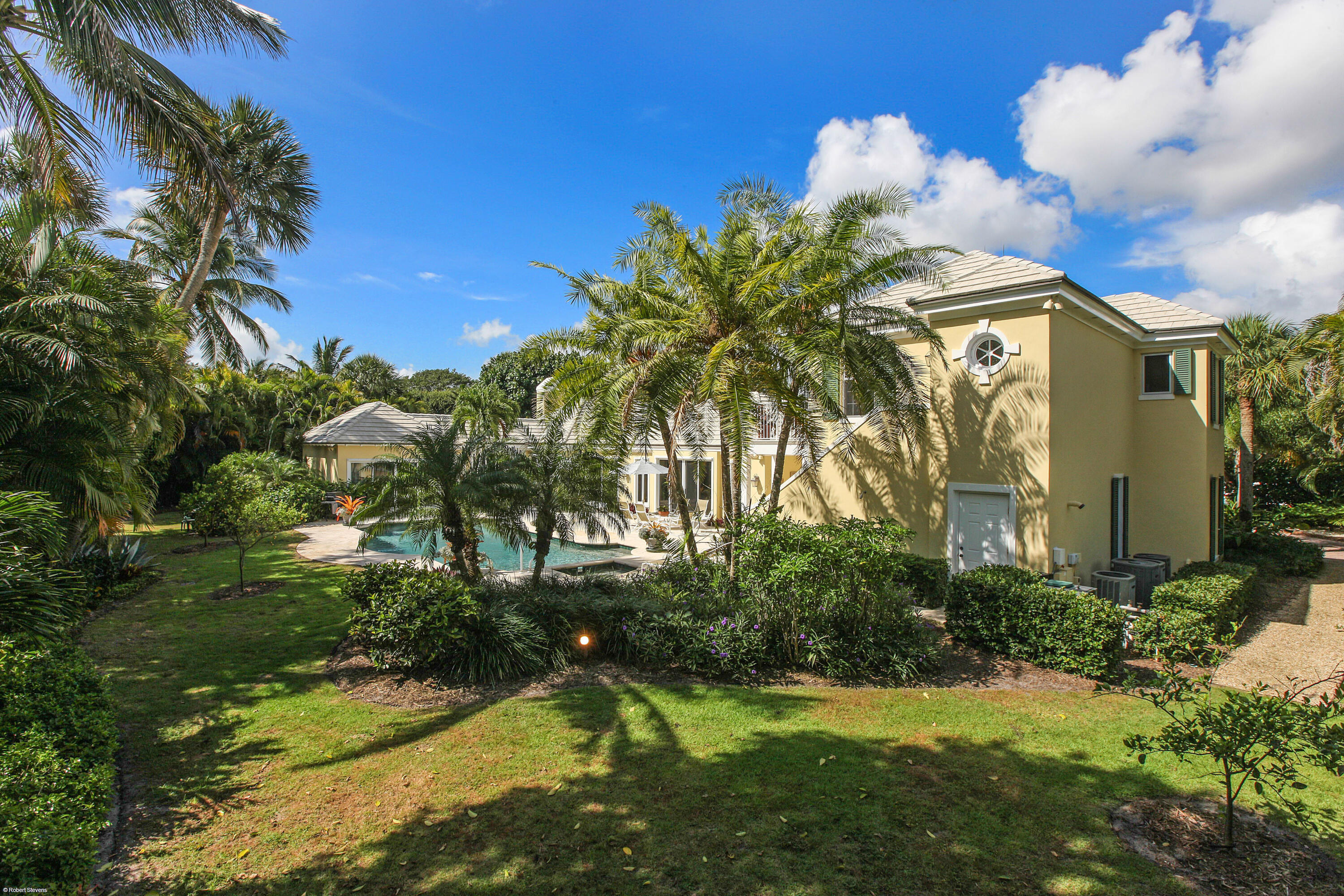 JUPITER ISLAND - Residential