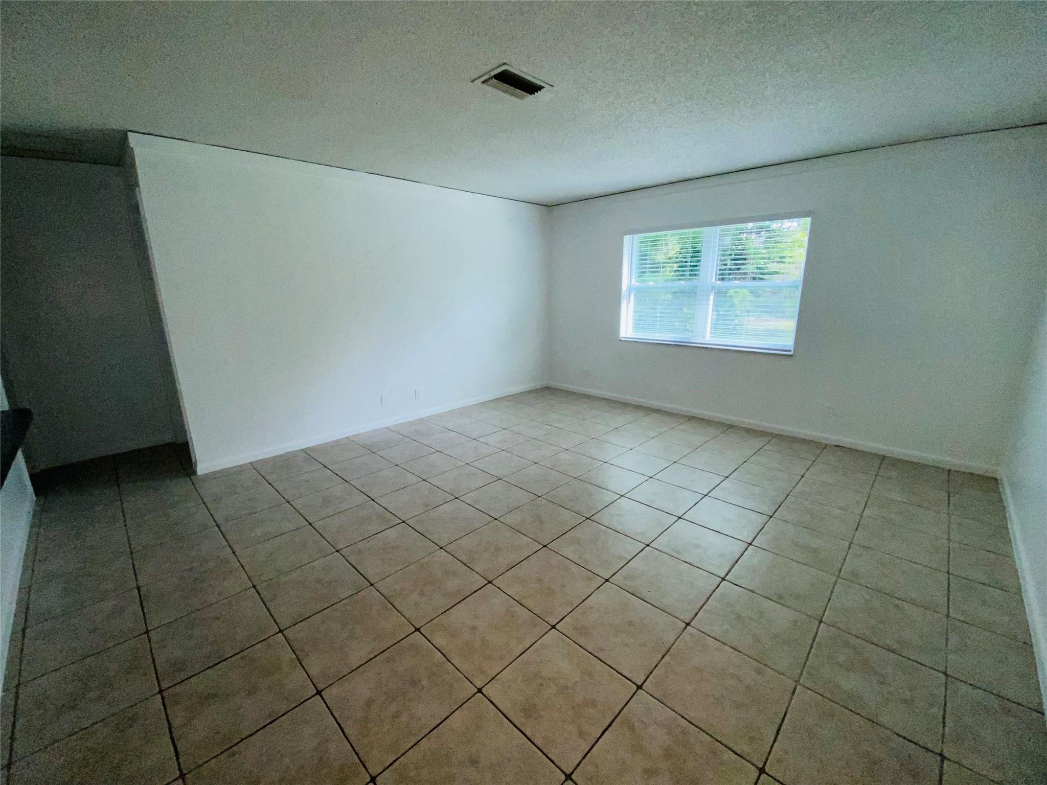 Castlewood 71-37 B - Residential Lease