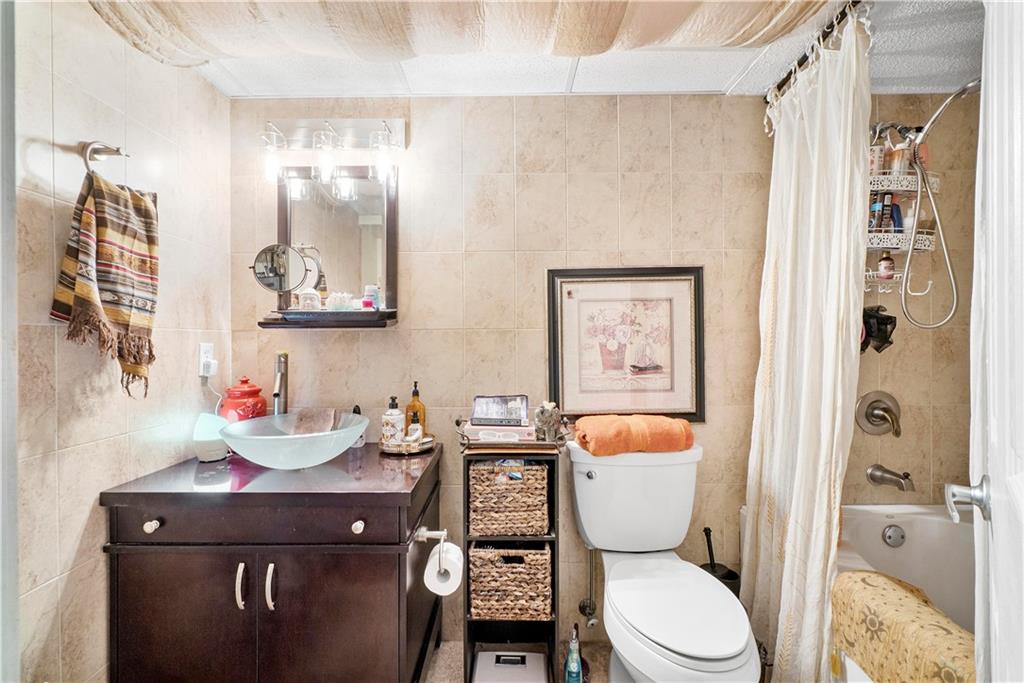 WIMBLEDON AT JACARANDA - Residential