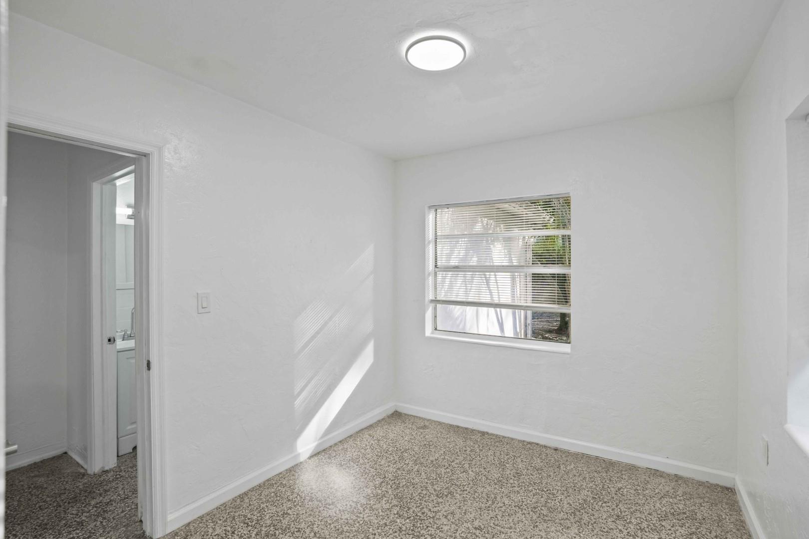 HIBISCUS GARDENS - Residential Lease