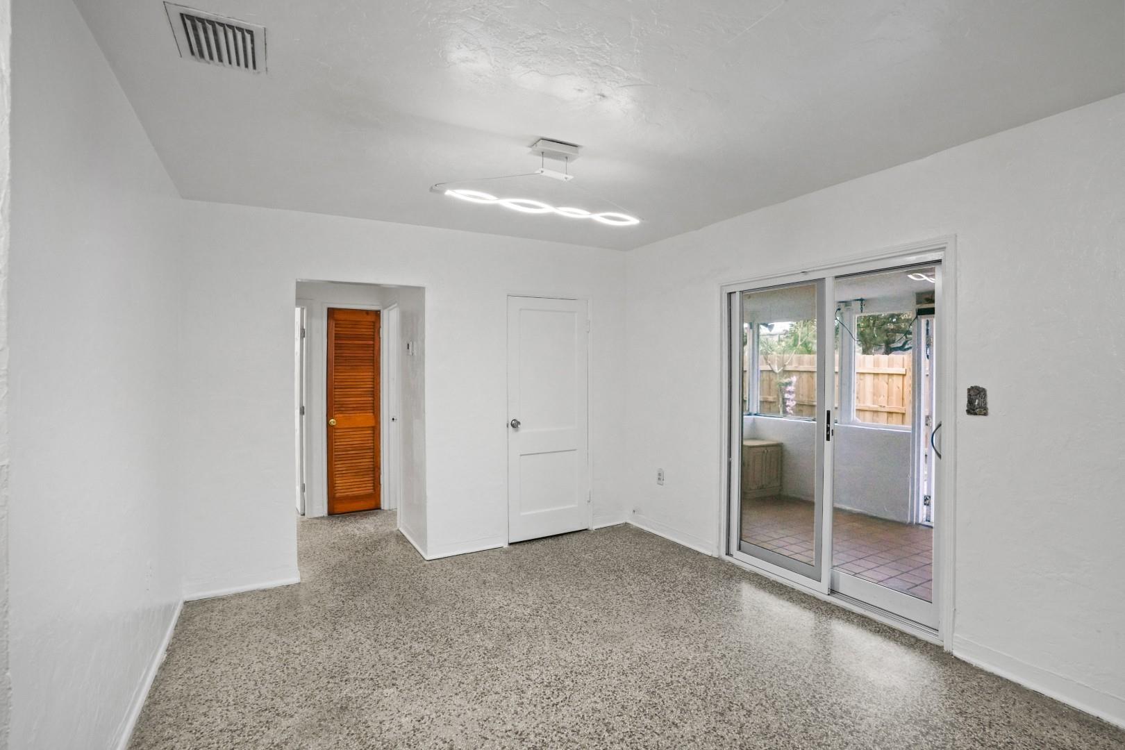 HIBISCUS GARDENS - Residential Lease