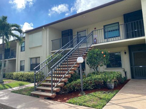 A home in Lake Worth