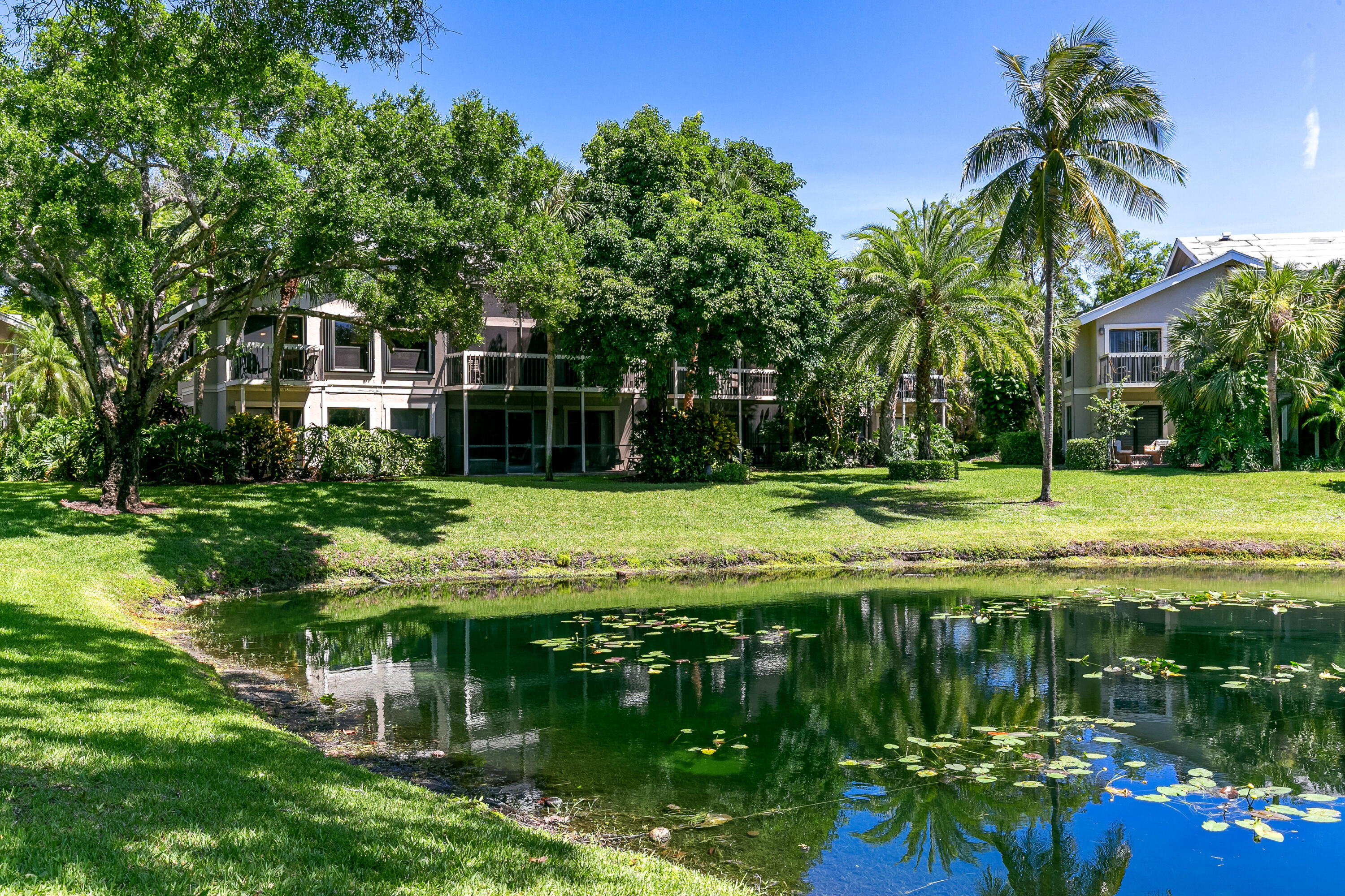 TENNIS LODGES NO 1 COND DECL FILED 4-2-79 OR3034P1 - Residential Lease