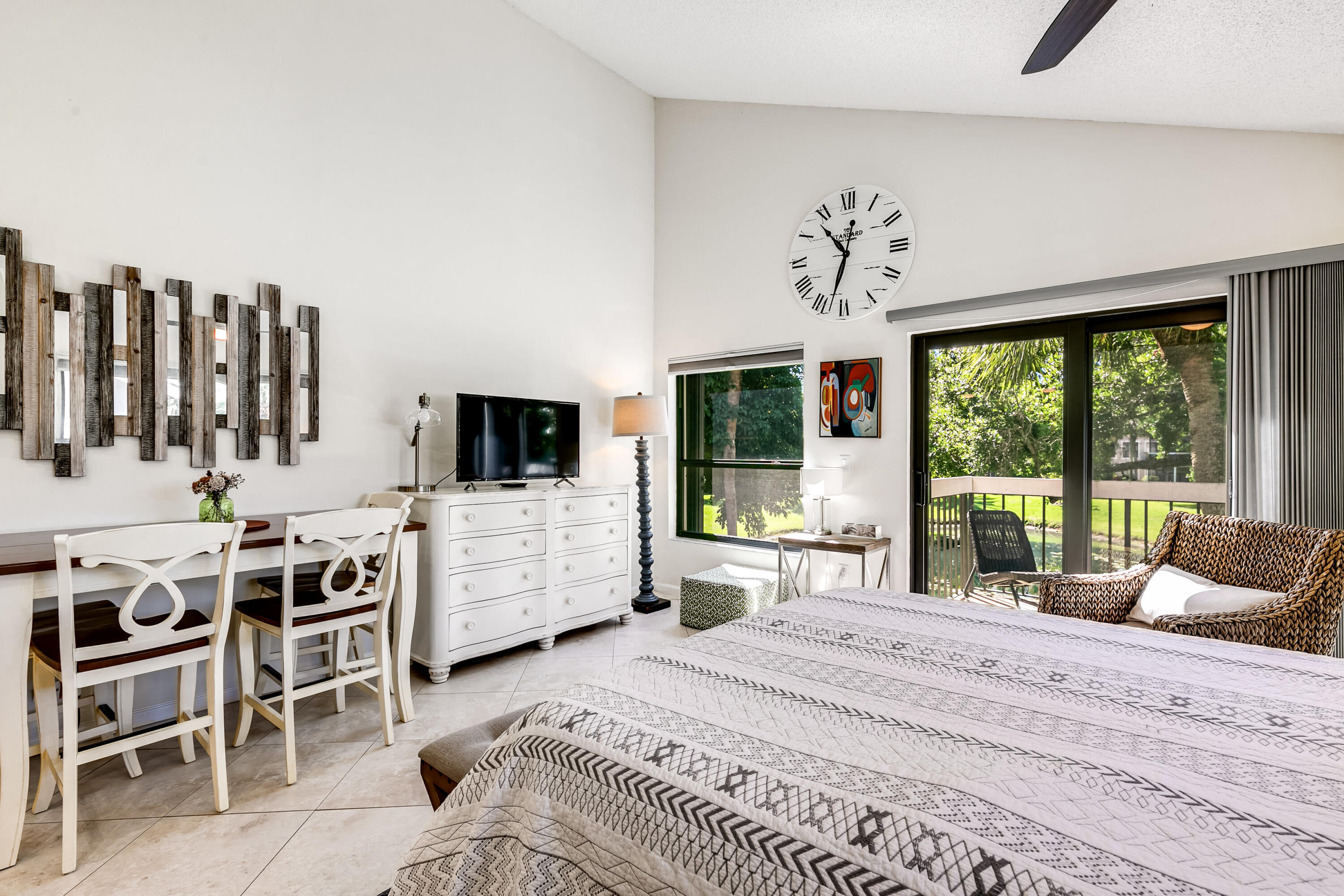 TENNIS LODGES NO 1 COND DECL FILED 4-2-79 OR3034P1 - Residential Lease