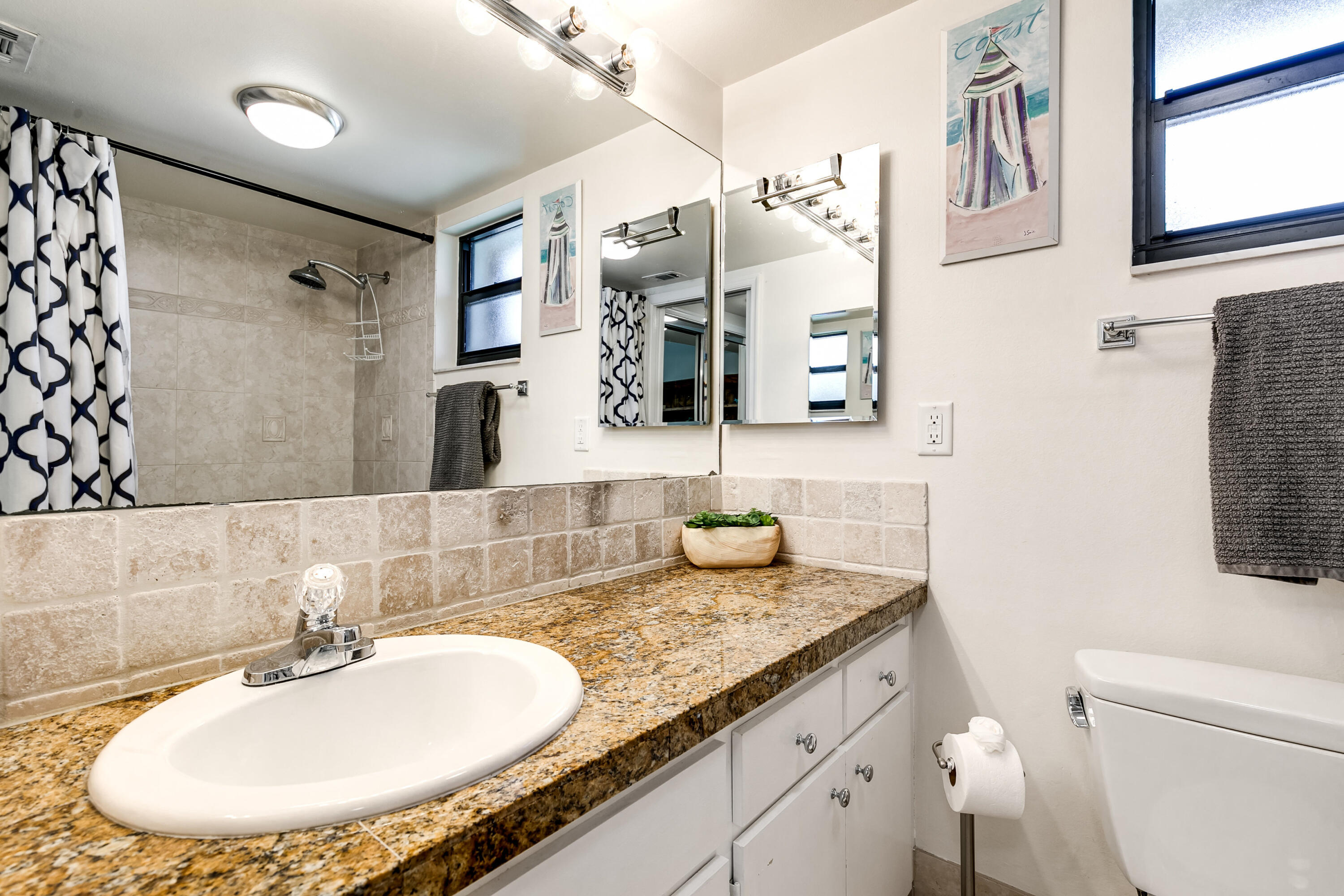 TENNIS LODGES NO 1 COND DECL FILED 4-2-79 OR3034P1 - Residential Lease