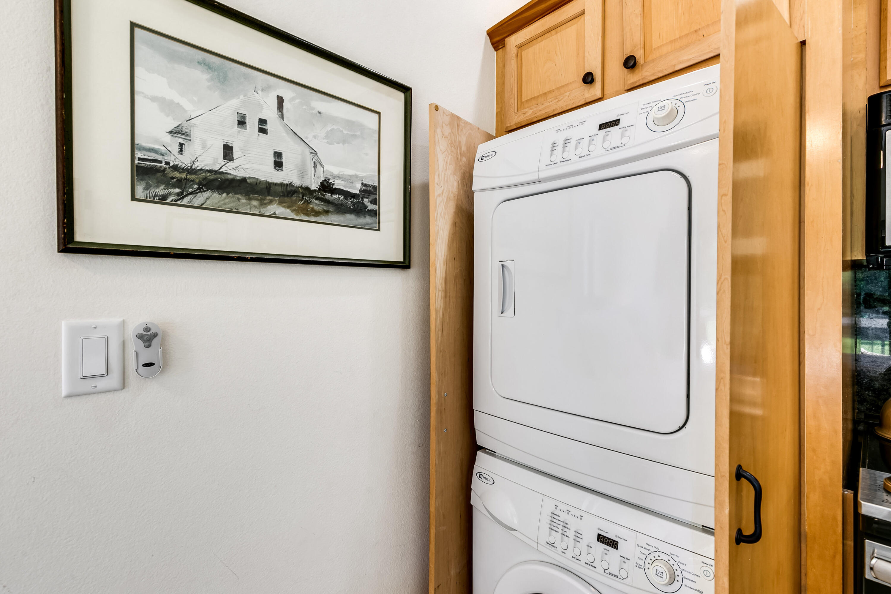 TENNIS LODGES NO 1 COND DECL FILED 4-2-79 OR3034P1 - Residential Lease