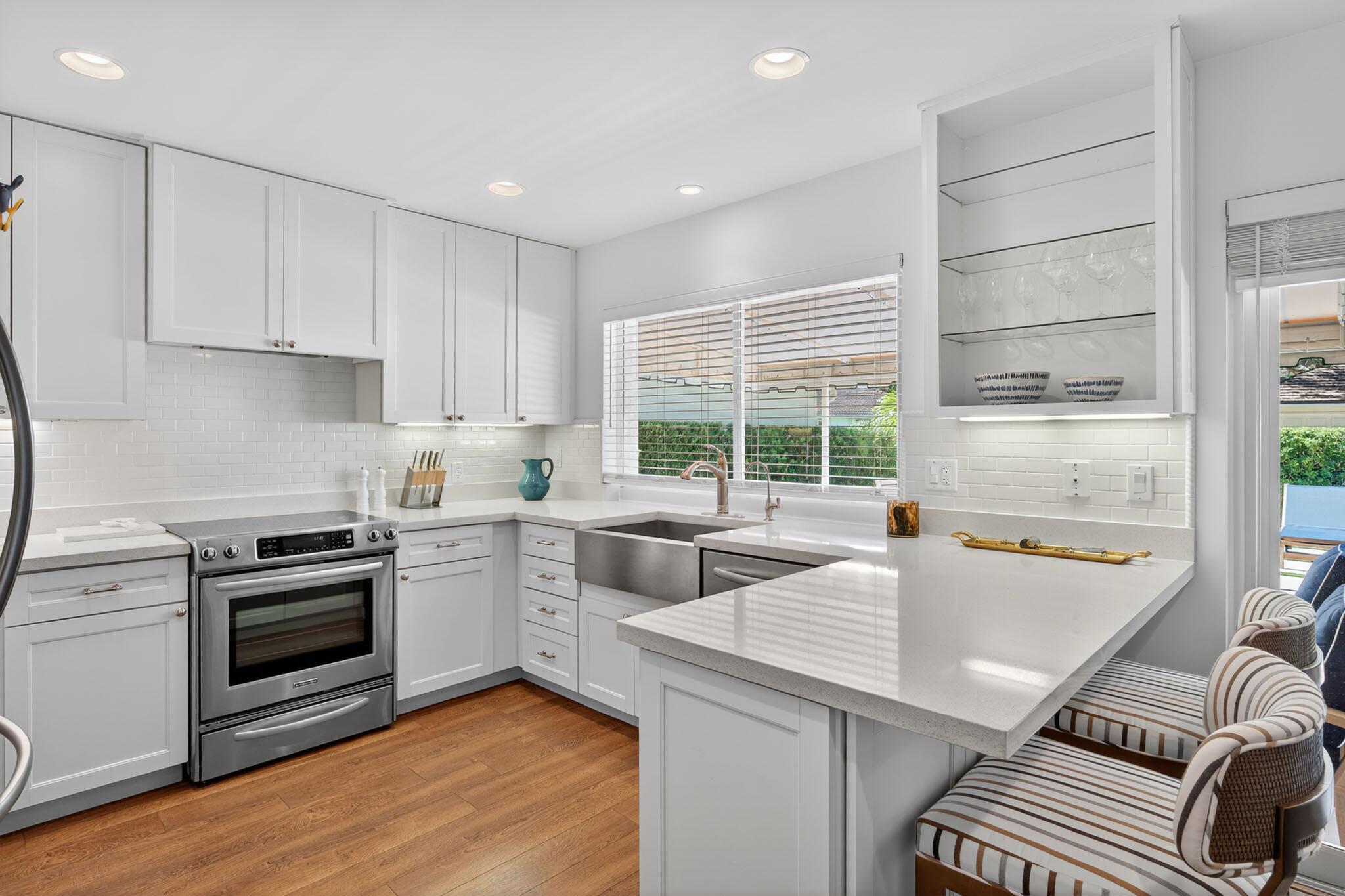 TWELVE OAKS CONDO - Residential Lease