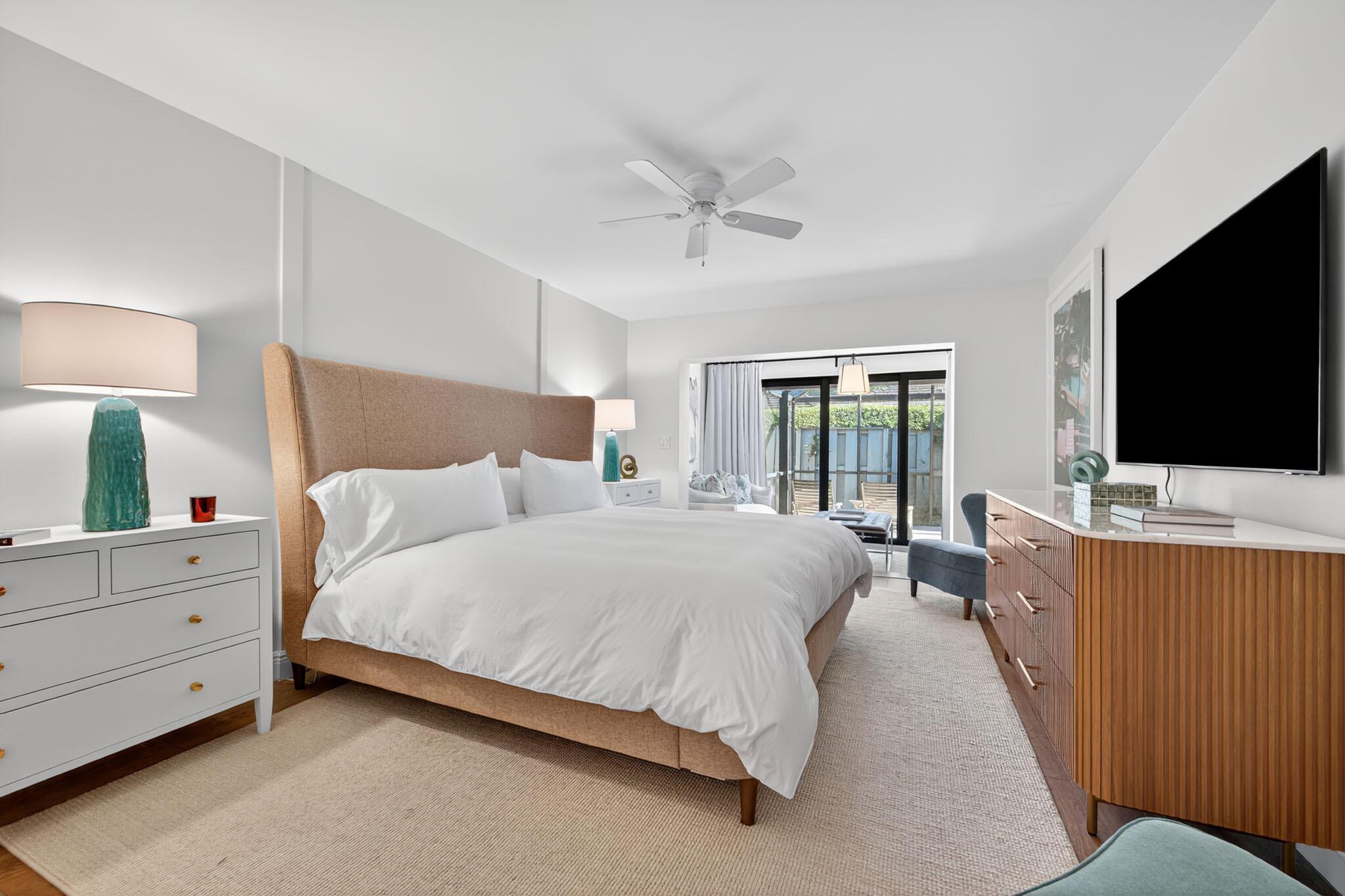 TWELVE OAKS CONDO - Residential Lease