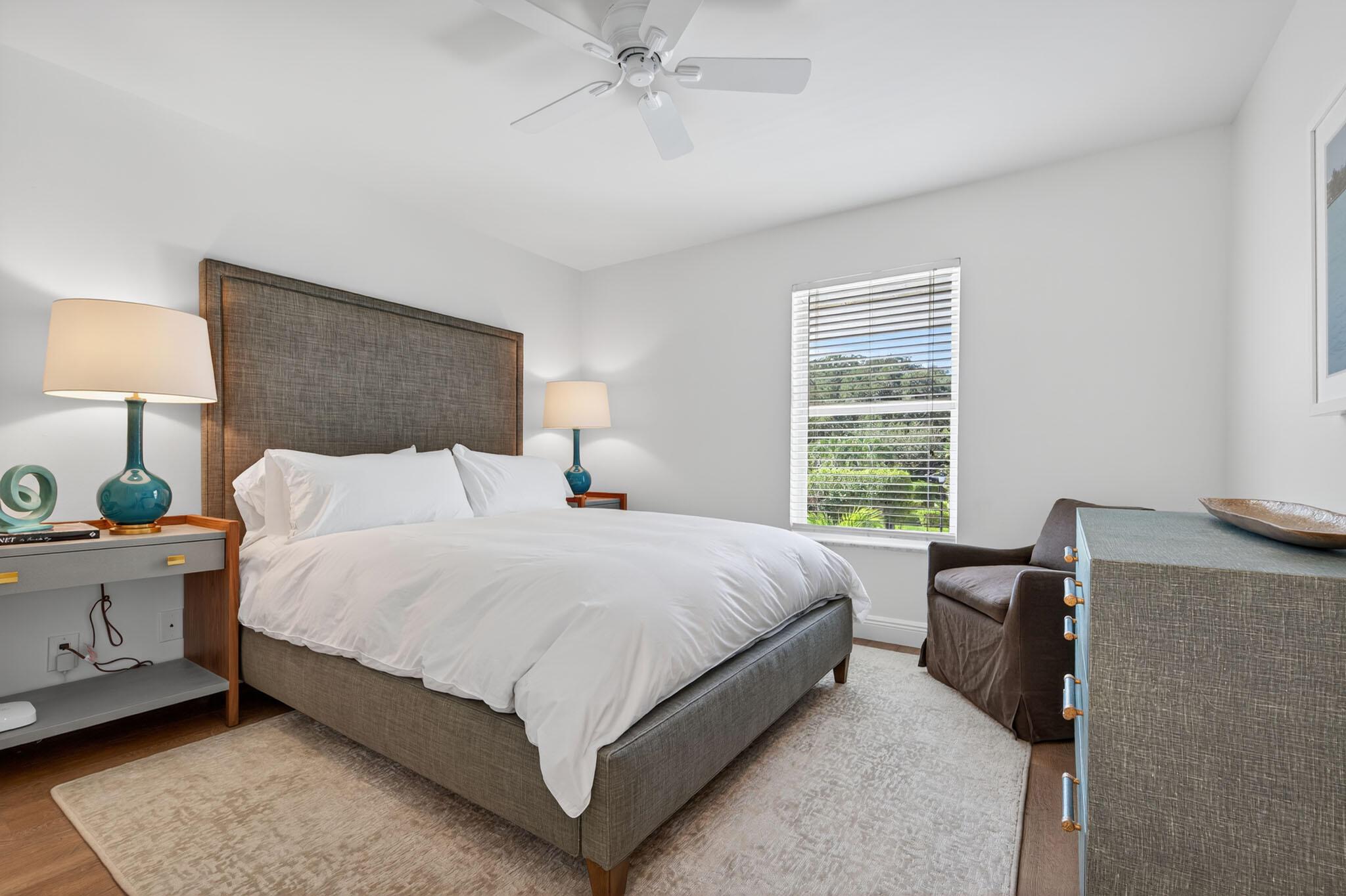 TWELVE OAKS CONDO - Residential Lease