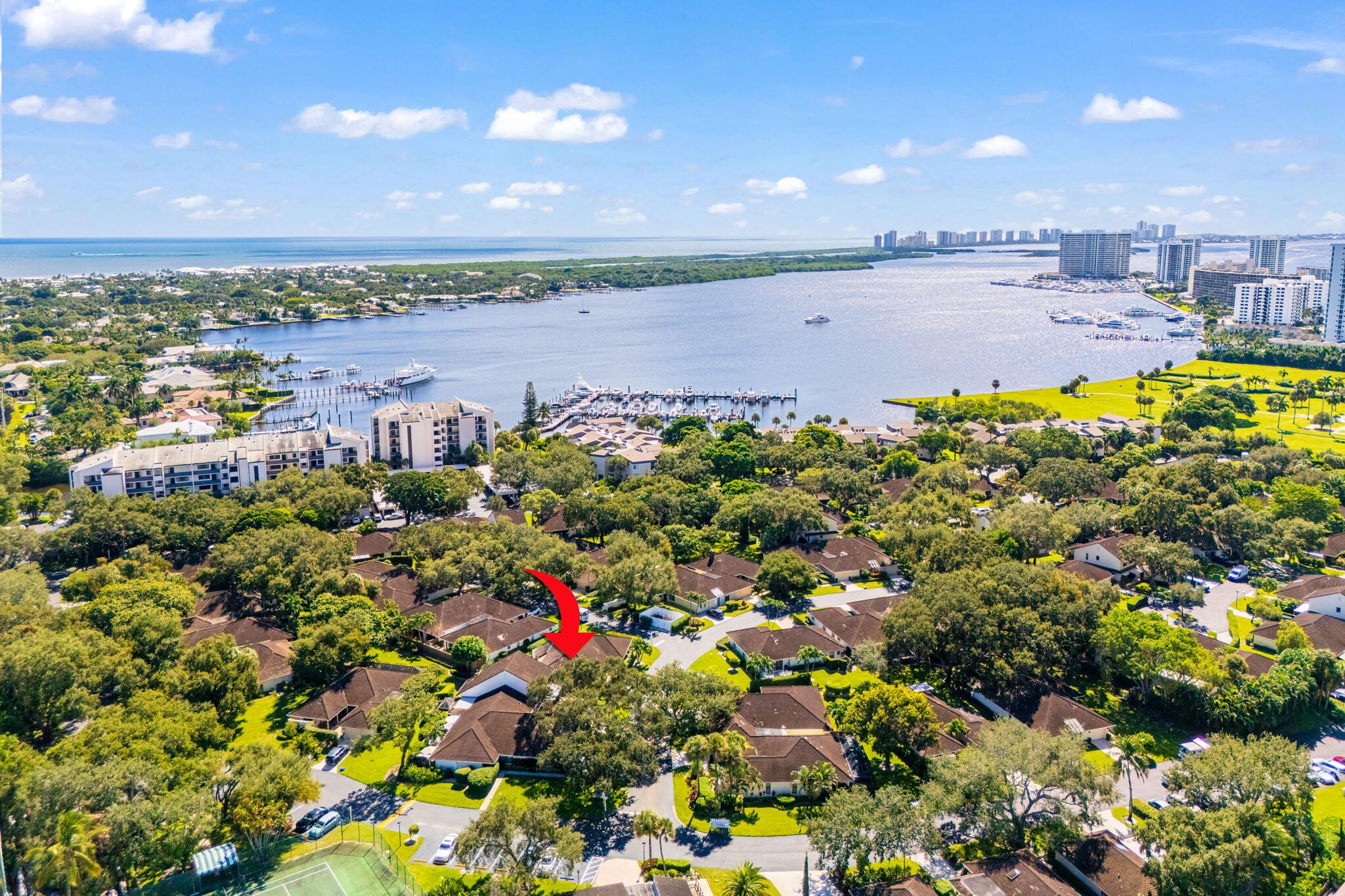 TWELVE OAKS CONDO - Residential Lease