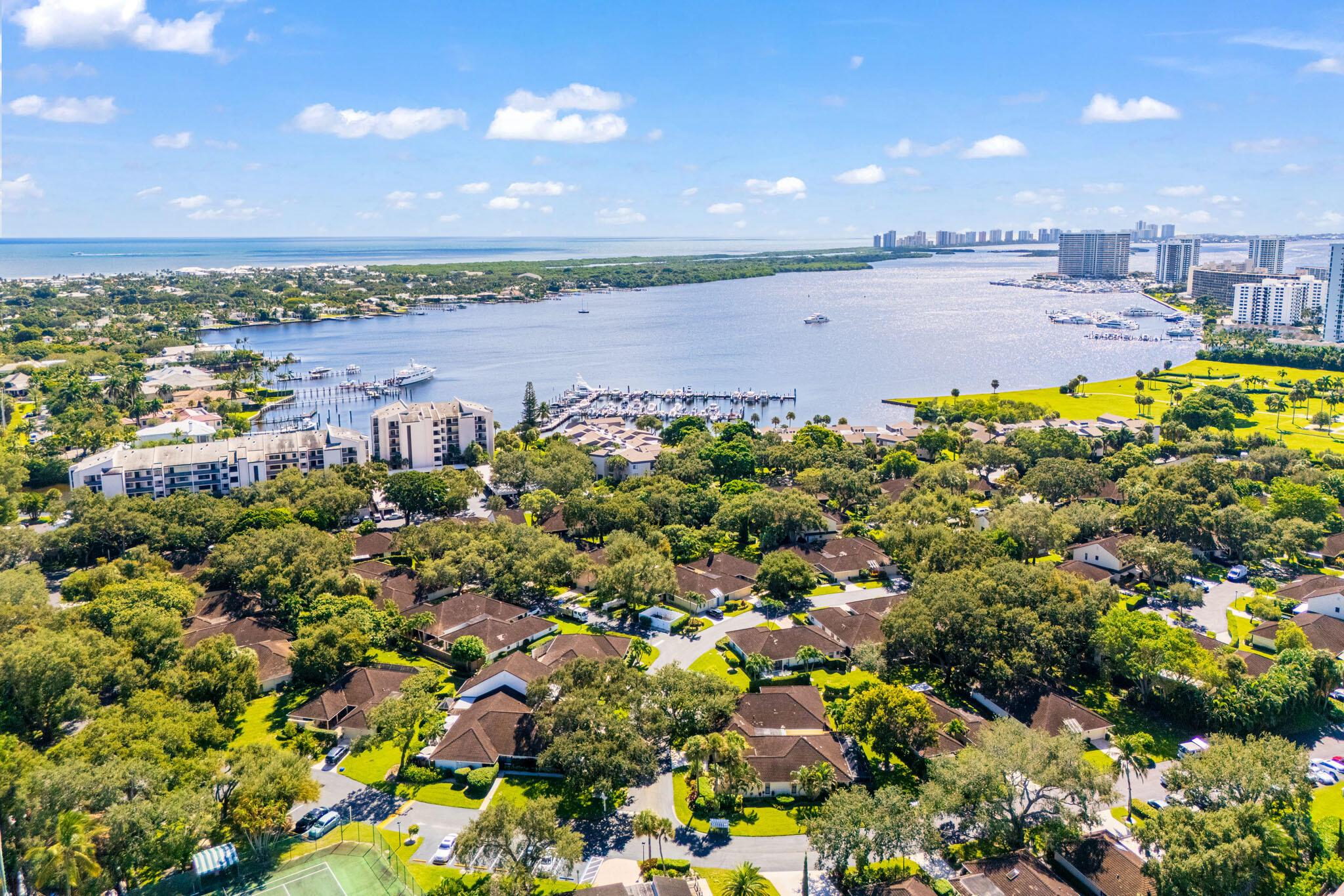 TWELVE OAKS CONDO - Residential Lease