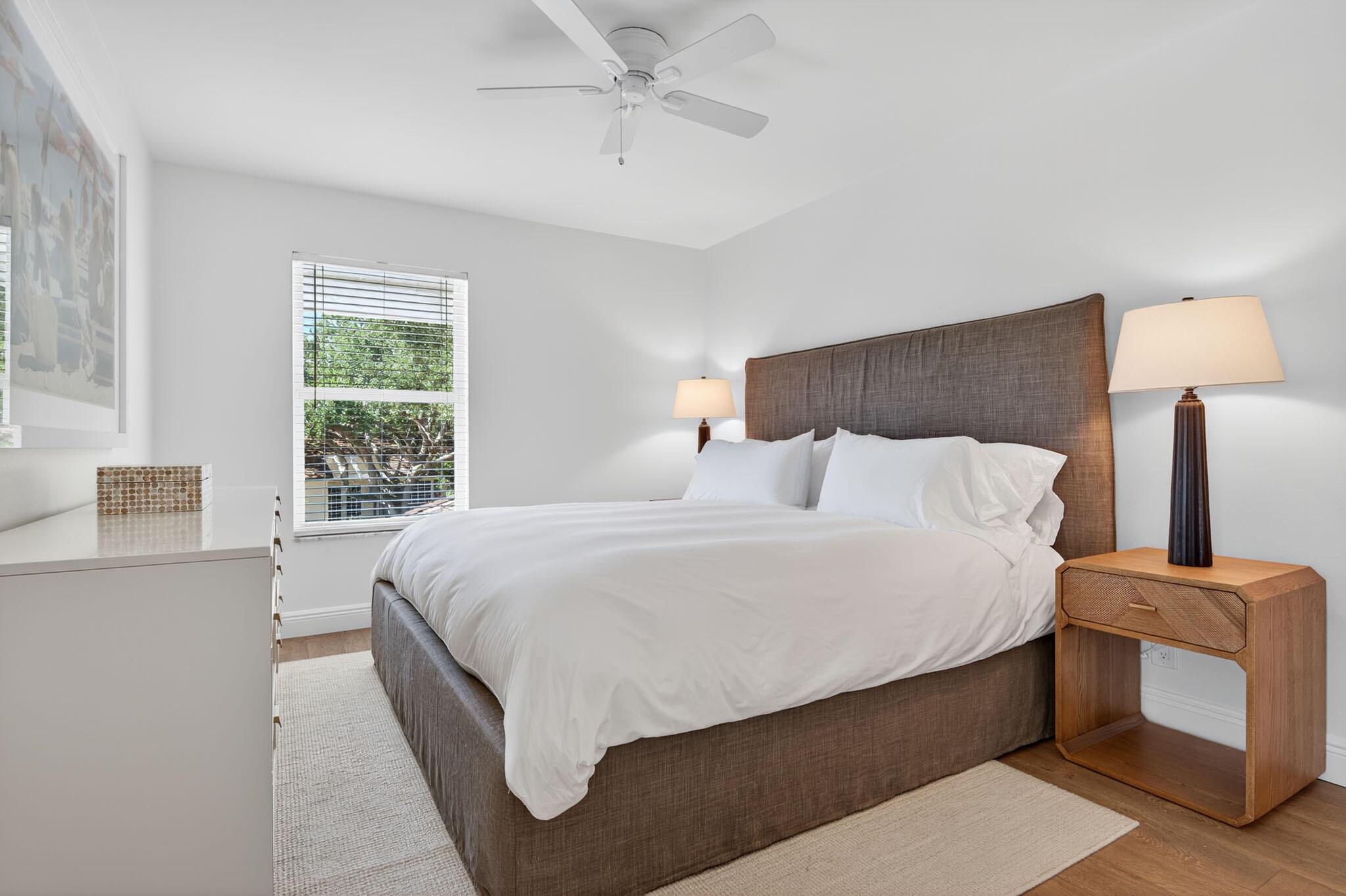 TWELVE OAKS CONDO - Residential Lease