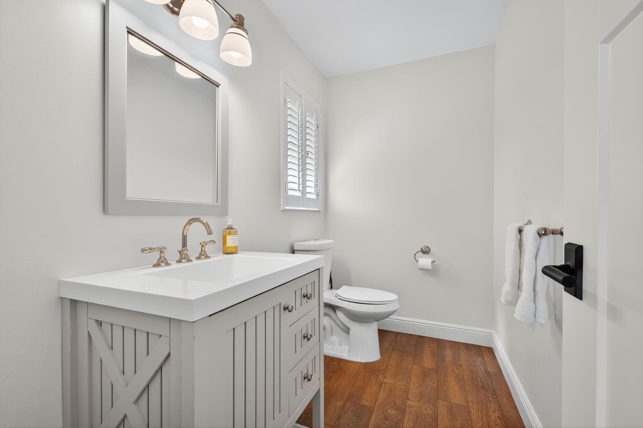 TWELVE OAKS CONDO - Residential Lease