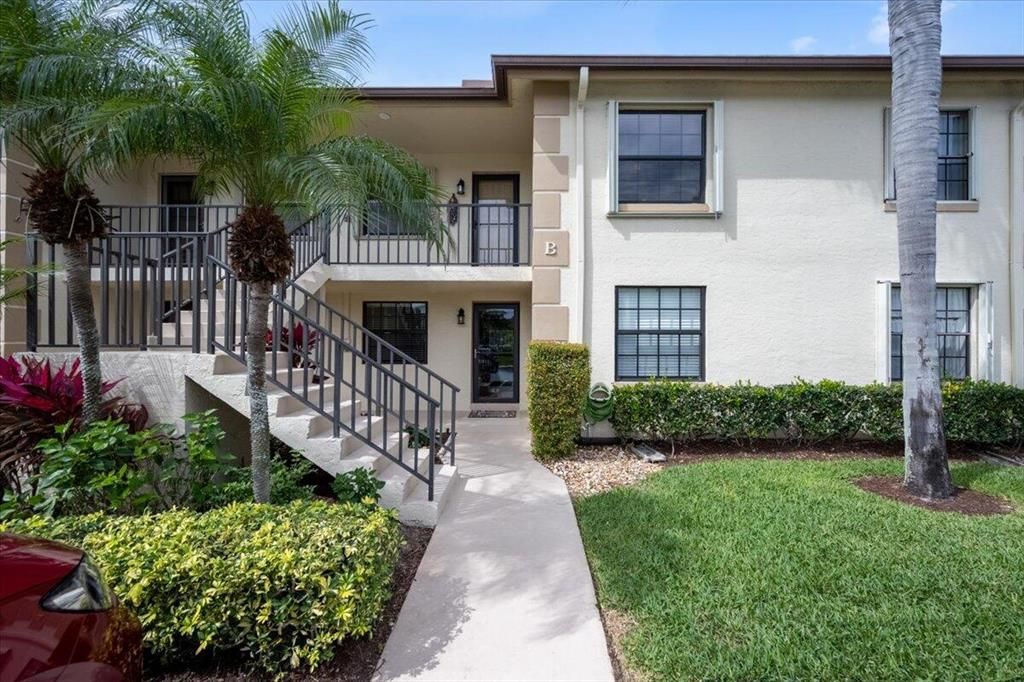 Photo of 202 Pinecrest Circle #B, Jupiter, FL 33458 (MLS # R10777856)