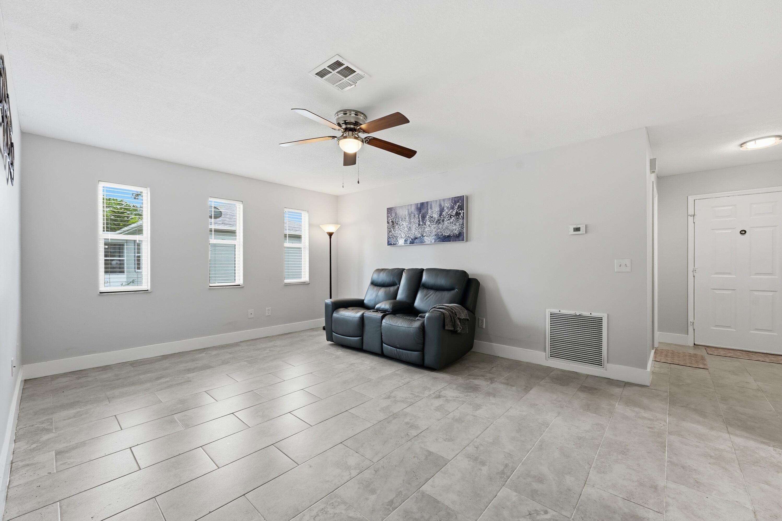 SEBASTIAN HIGHLANDS UNIT 15 - Residential
