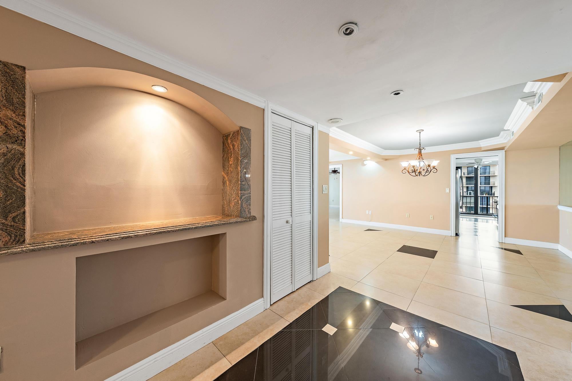 4200 N Ocean Drive 1-1404