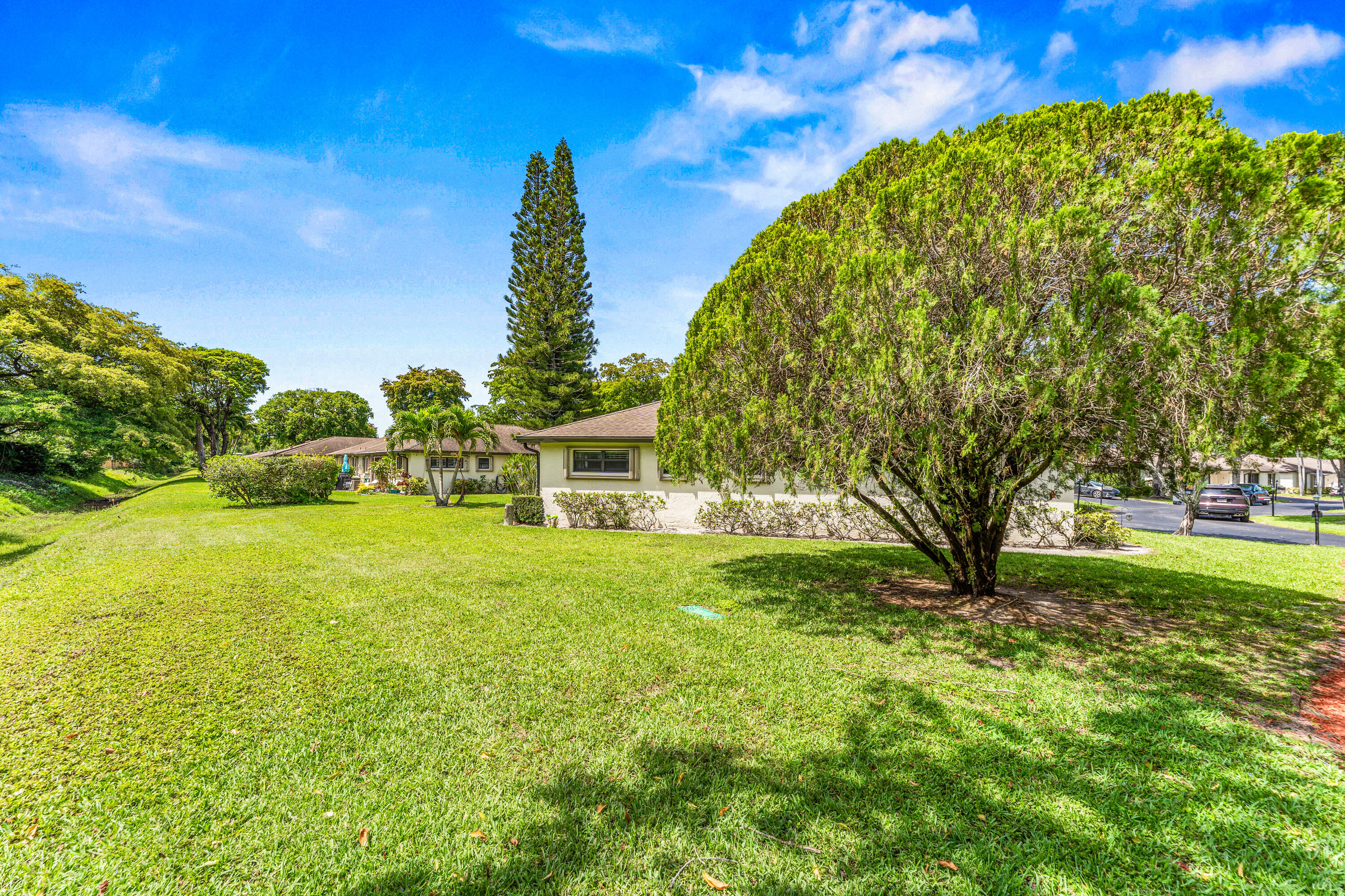 GREENTREE VILLAS CONDO - Residential
