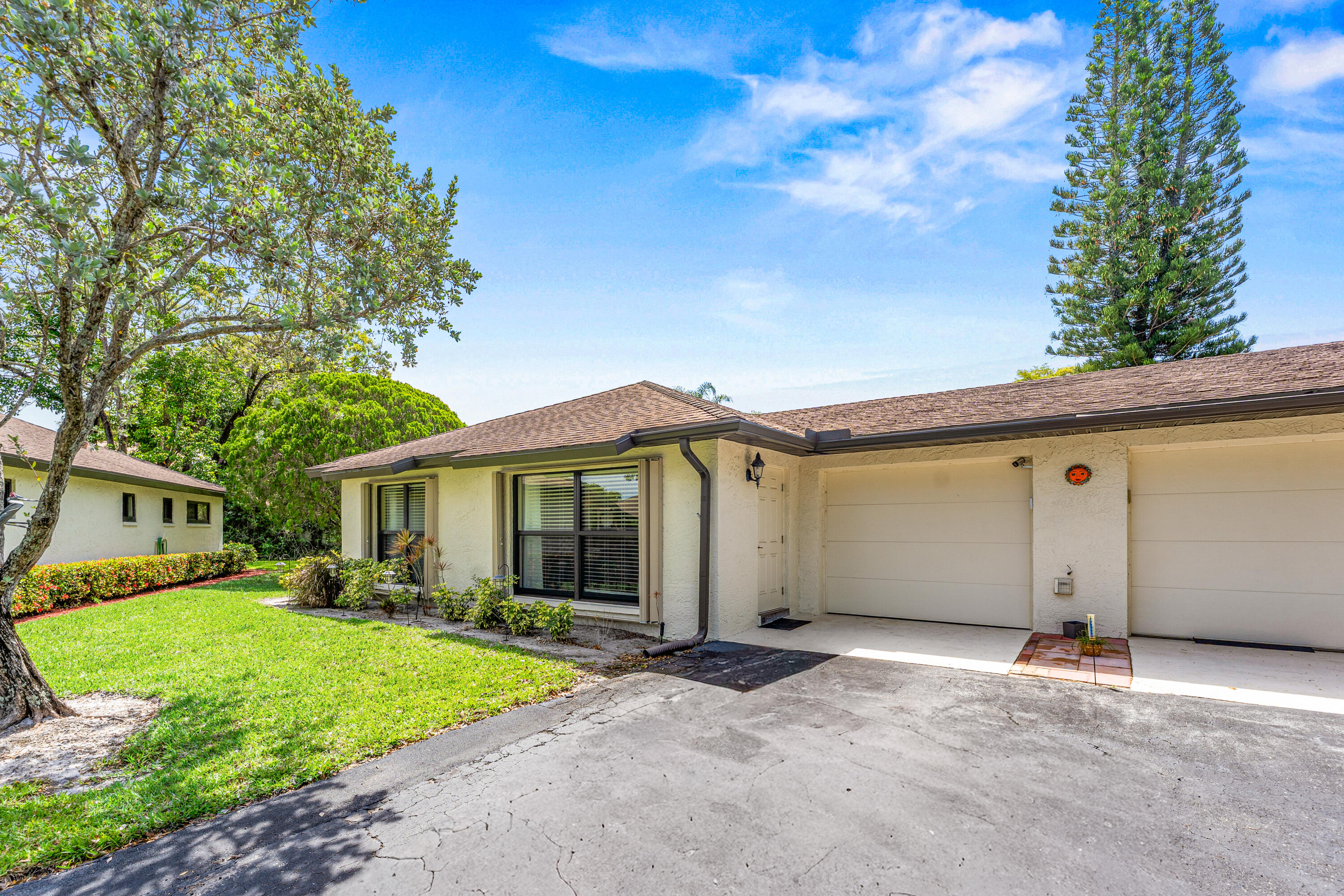 GREENTREE VILLAS CONDO - Residential