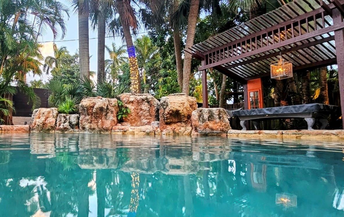 Hollywood Lakes Sec 1-32 - Residential Lease