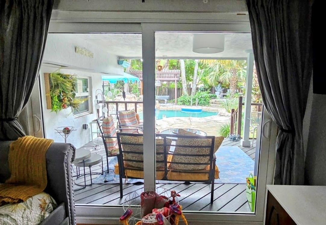 Hollywood Lakes Sec 1-32 - Residential Lease