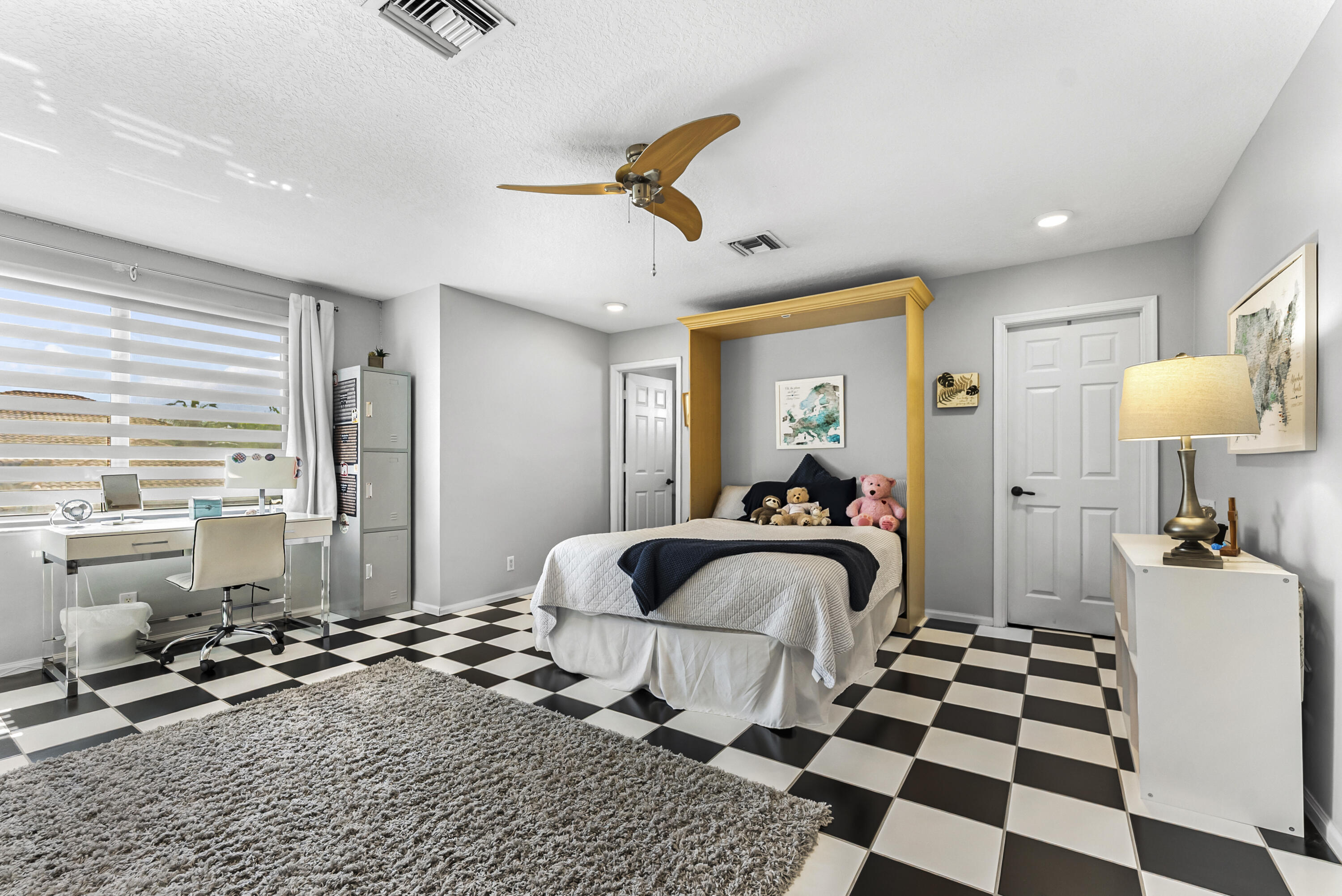 Boca Falls - Residential