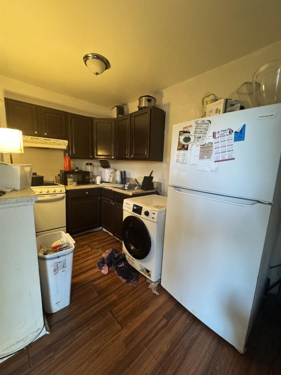 The Courts at Oakland Par - Residential