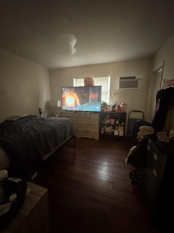 The Courts at Oakland Par - Residential