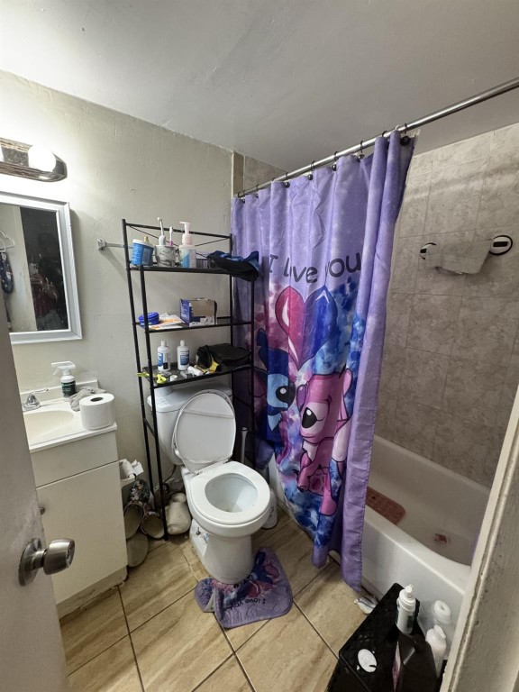 The Courts at Oakland Par - Residential