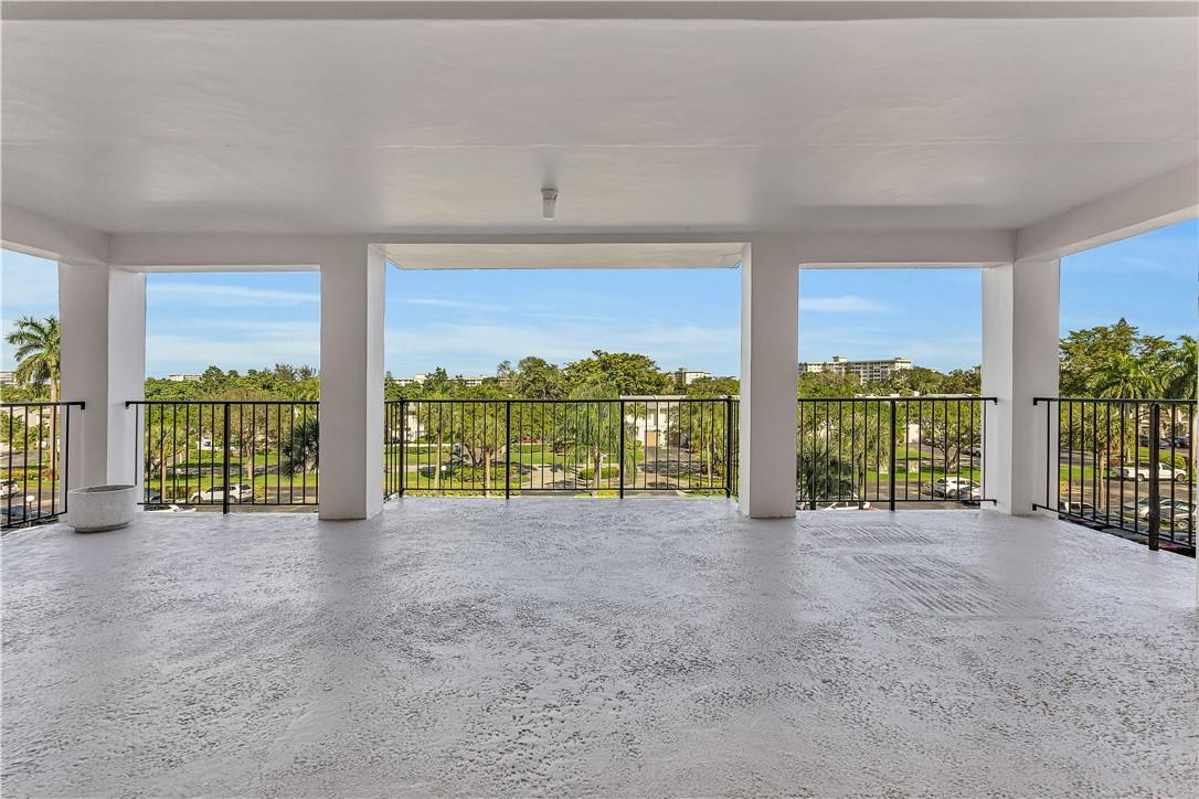 No 9 Palm-Aire Country Cl - Residential Lease