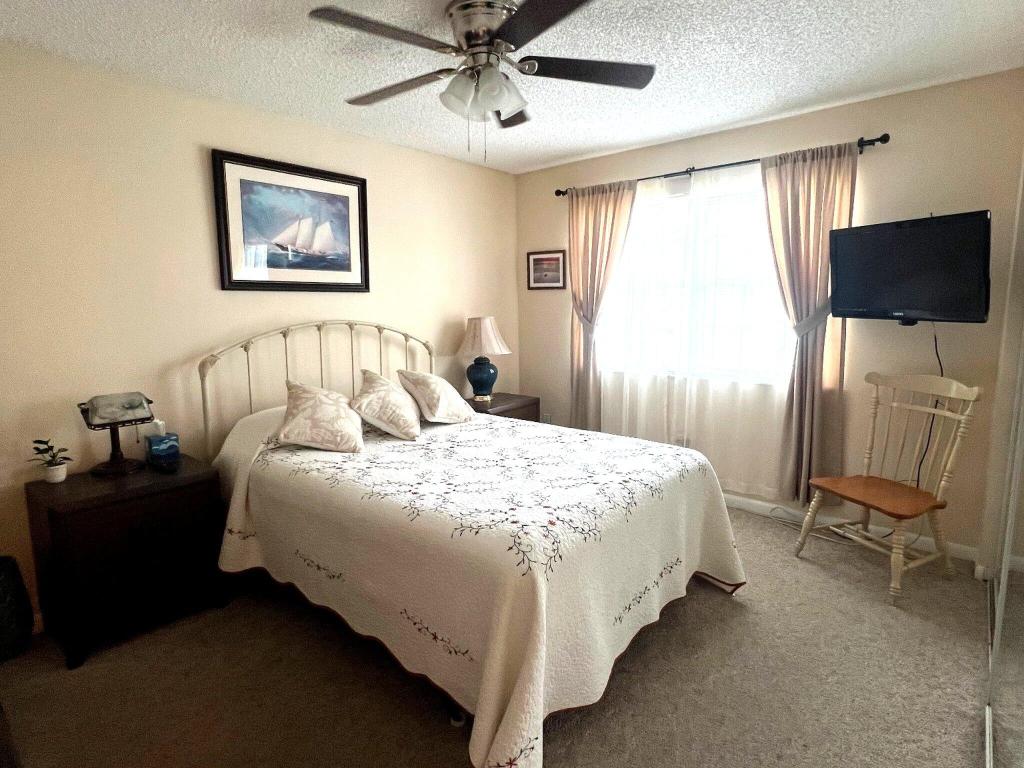 WATERSIDE VILLAGE OF PALM BEACH CONDO - Residential Lease