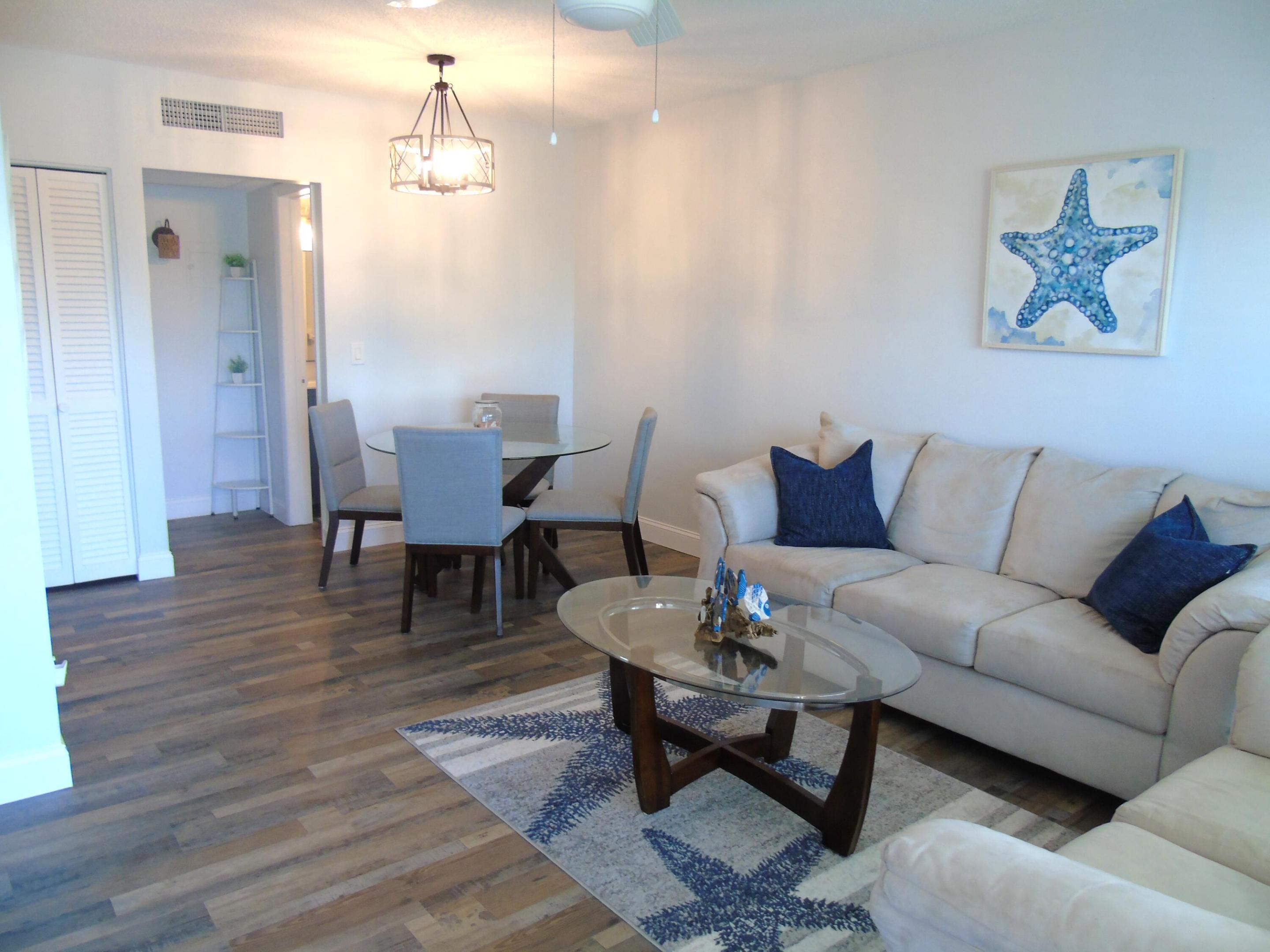 309 Circle Drive S 204
