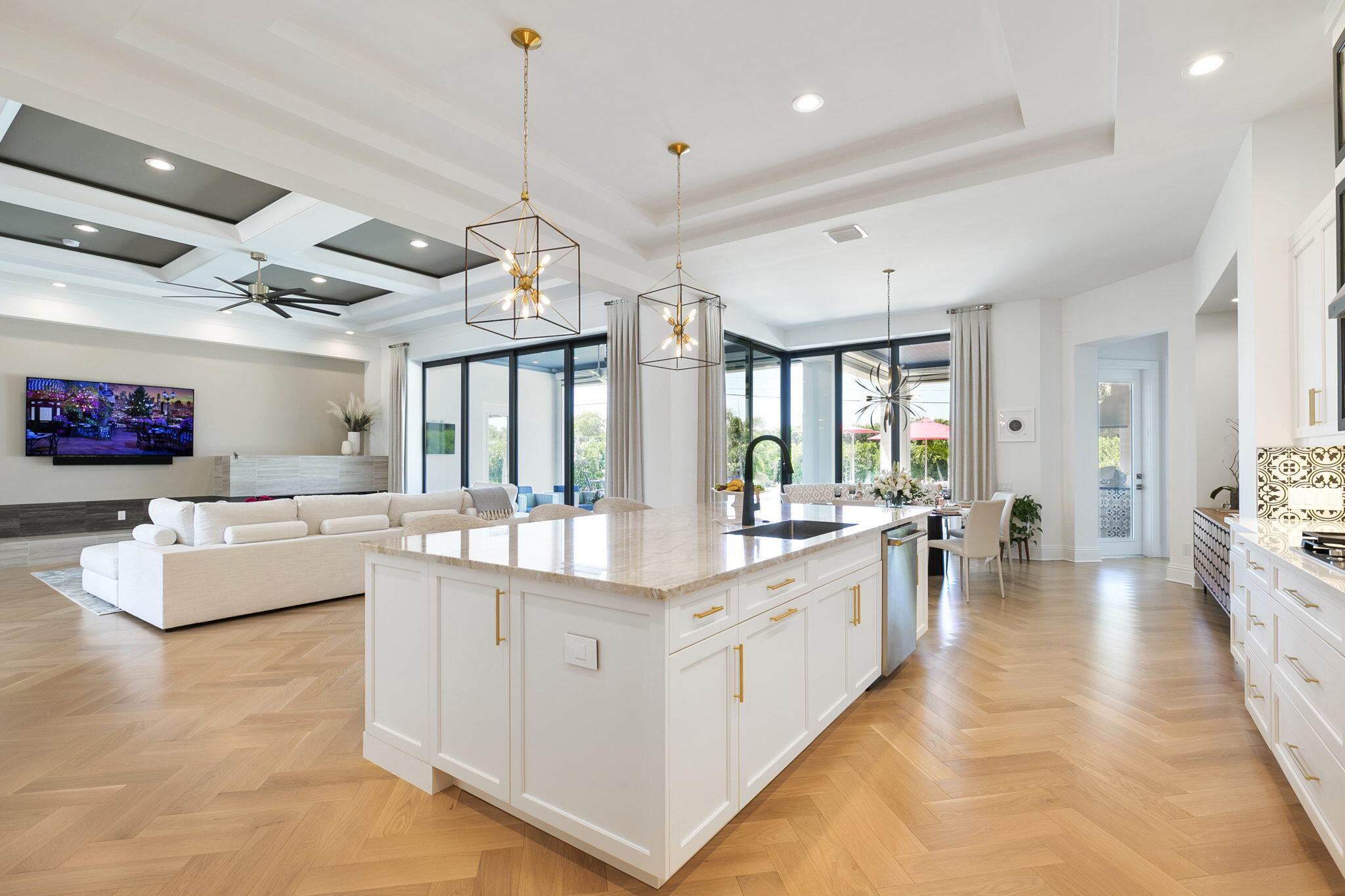 INDIAN HILLS - Residential