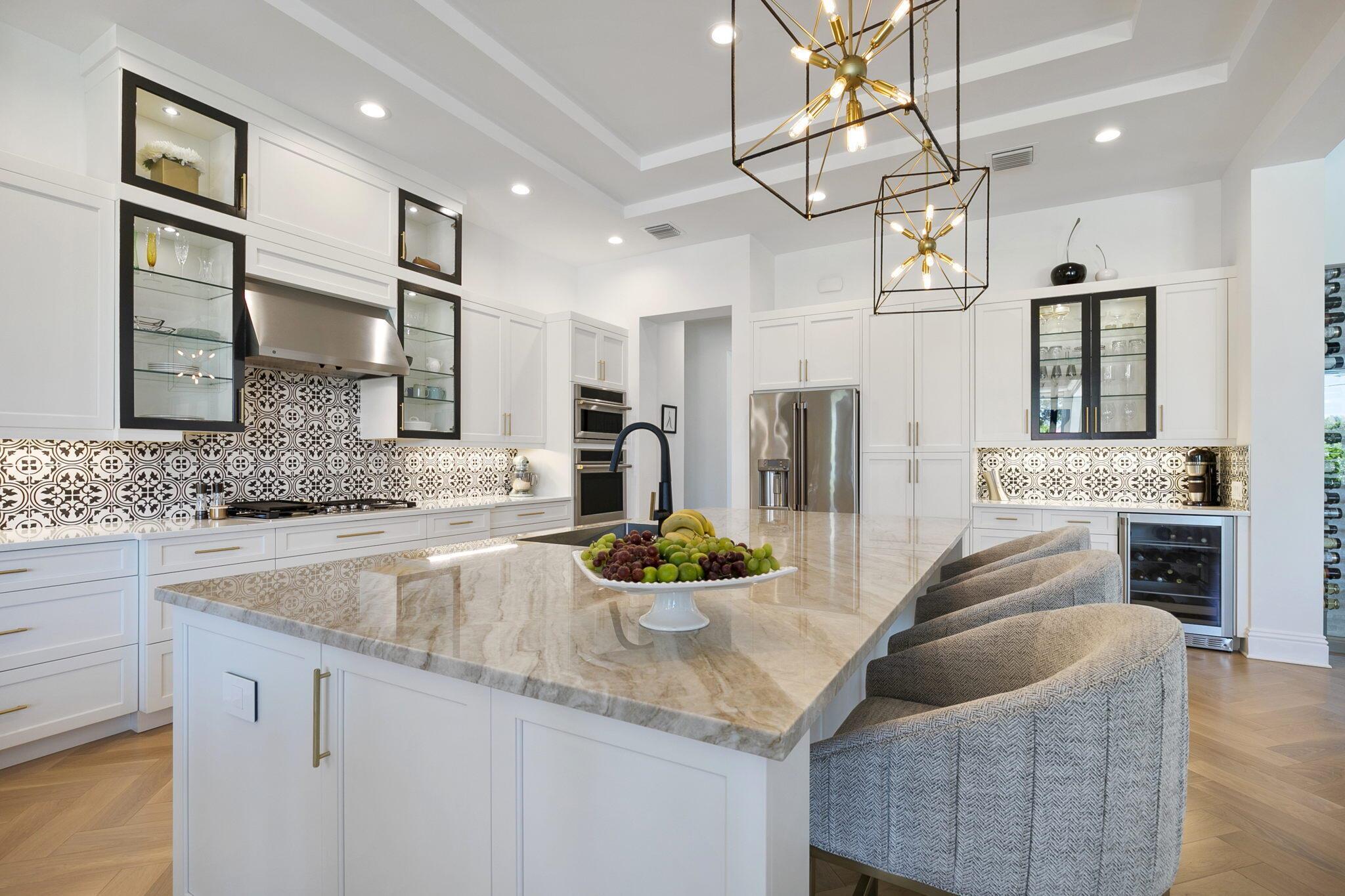 INDIAN HILLS - Residential