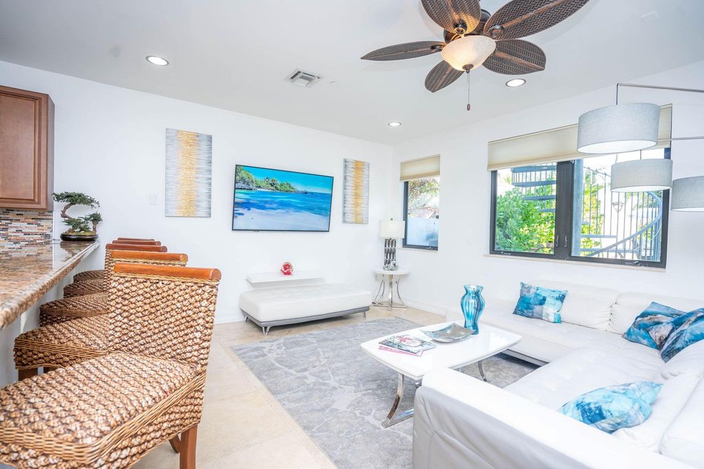 Photo of 540 NE 17th Avenue, Fort Lauderdale, FL 33301 (MLS # B26024108)