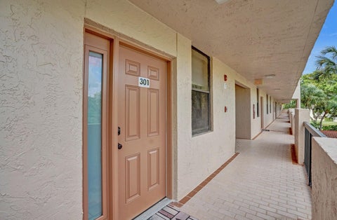 Tiny photo for 2768 Carambola Circle S #301, Coconut Creek, FL 33066 (MLS # B26038463)