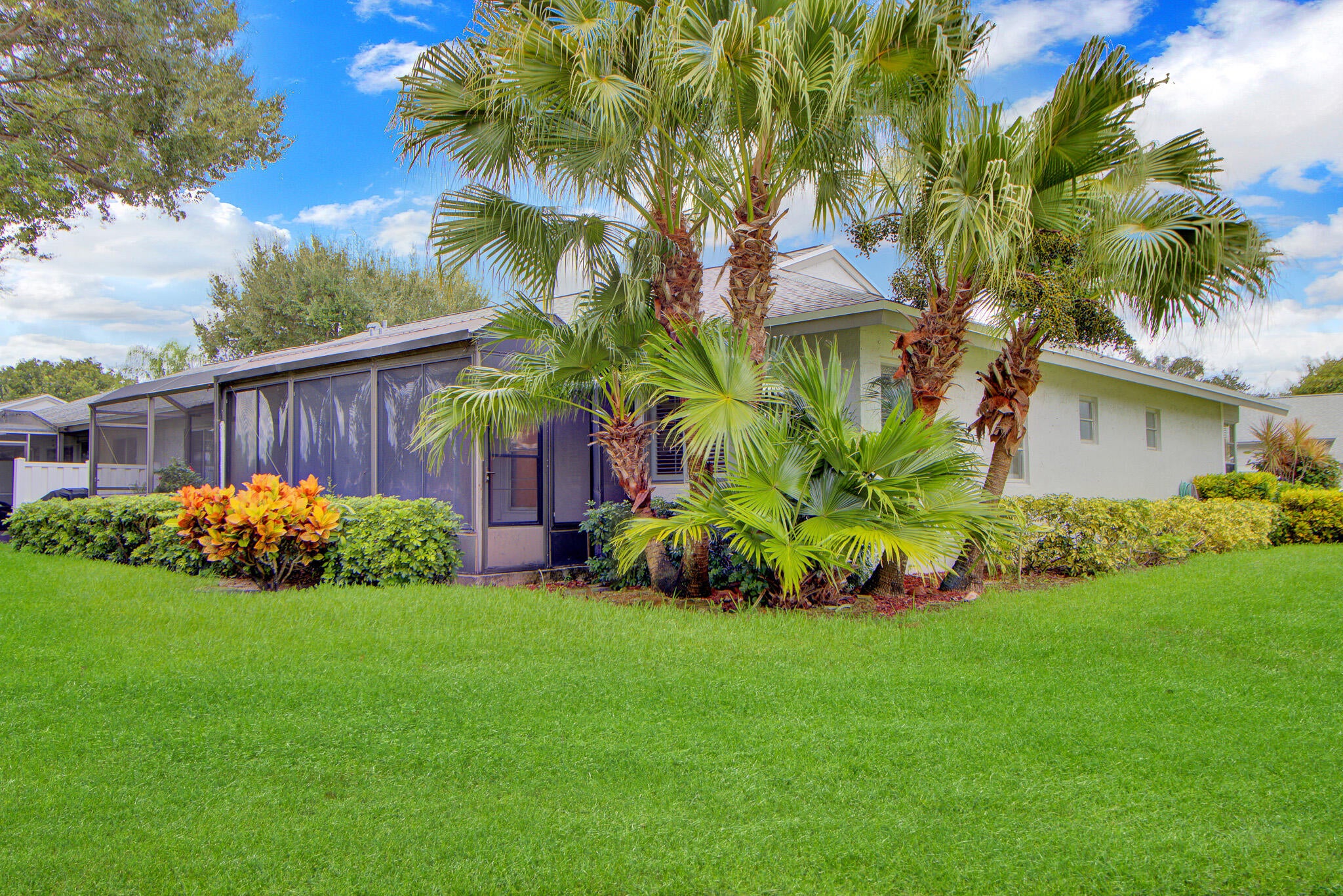 8864 Sunscape Lane