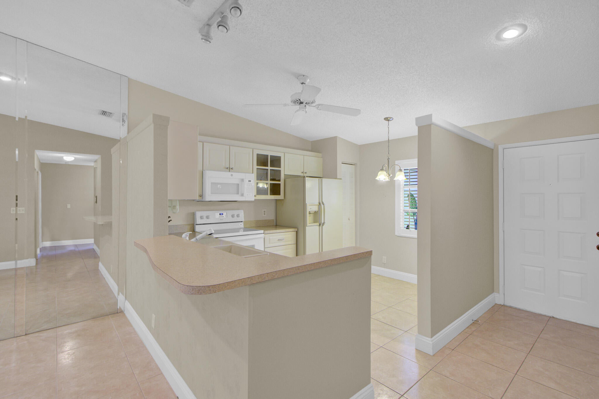 8864 Sunscape Lane