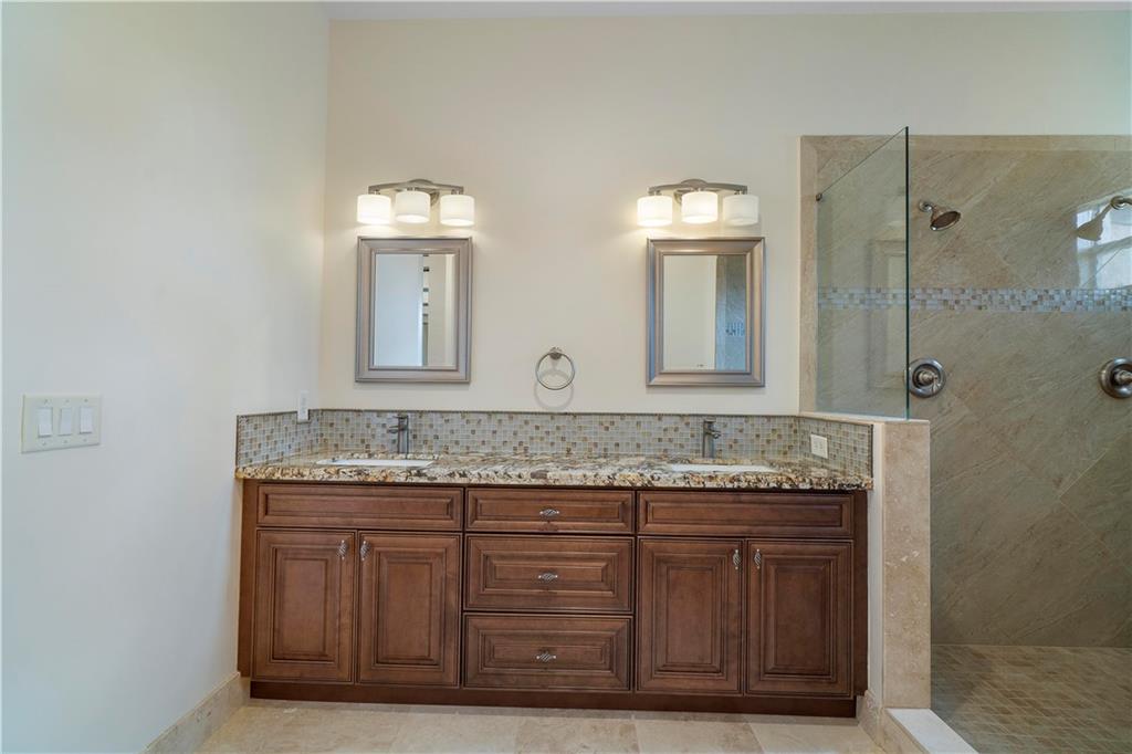 CYPRESS POINTE - Residential