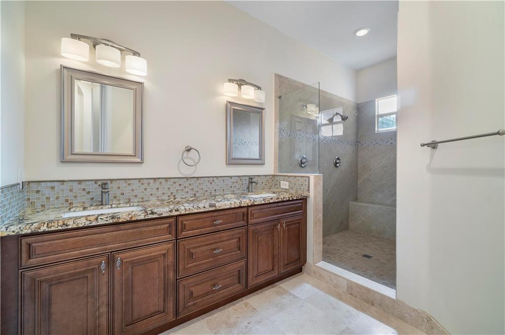 CYPRESS POINTE - Residential