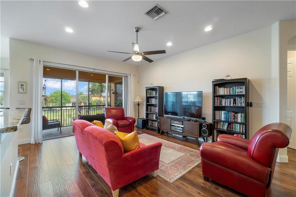 CYPRESS POINTE - Residential