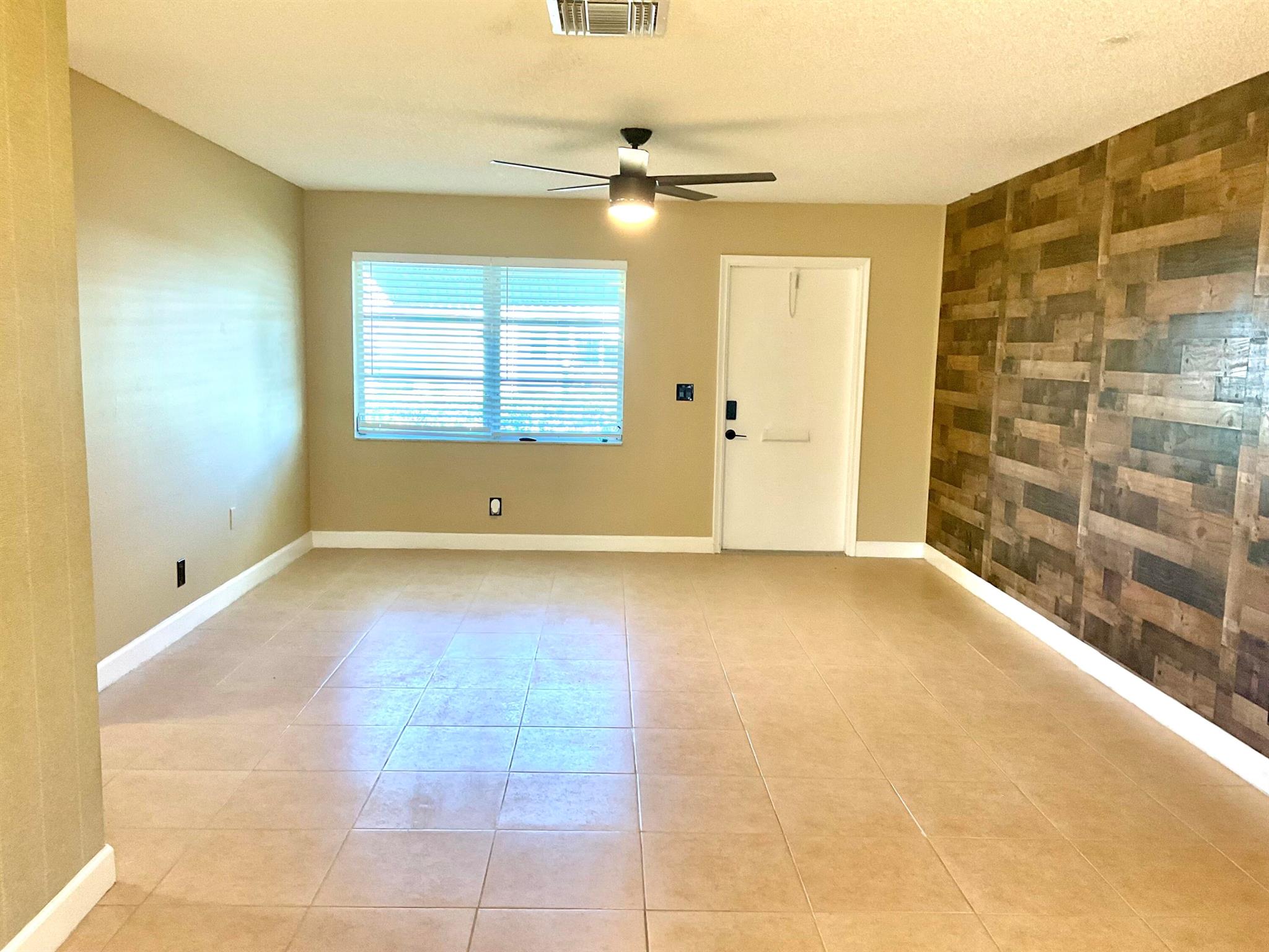2102 SW 22nd Court SW