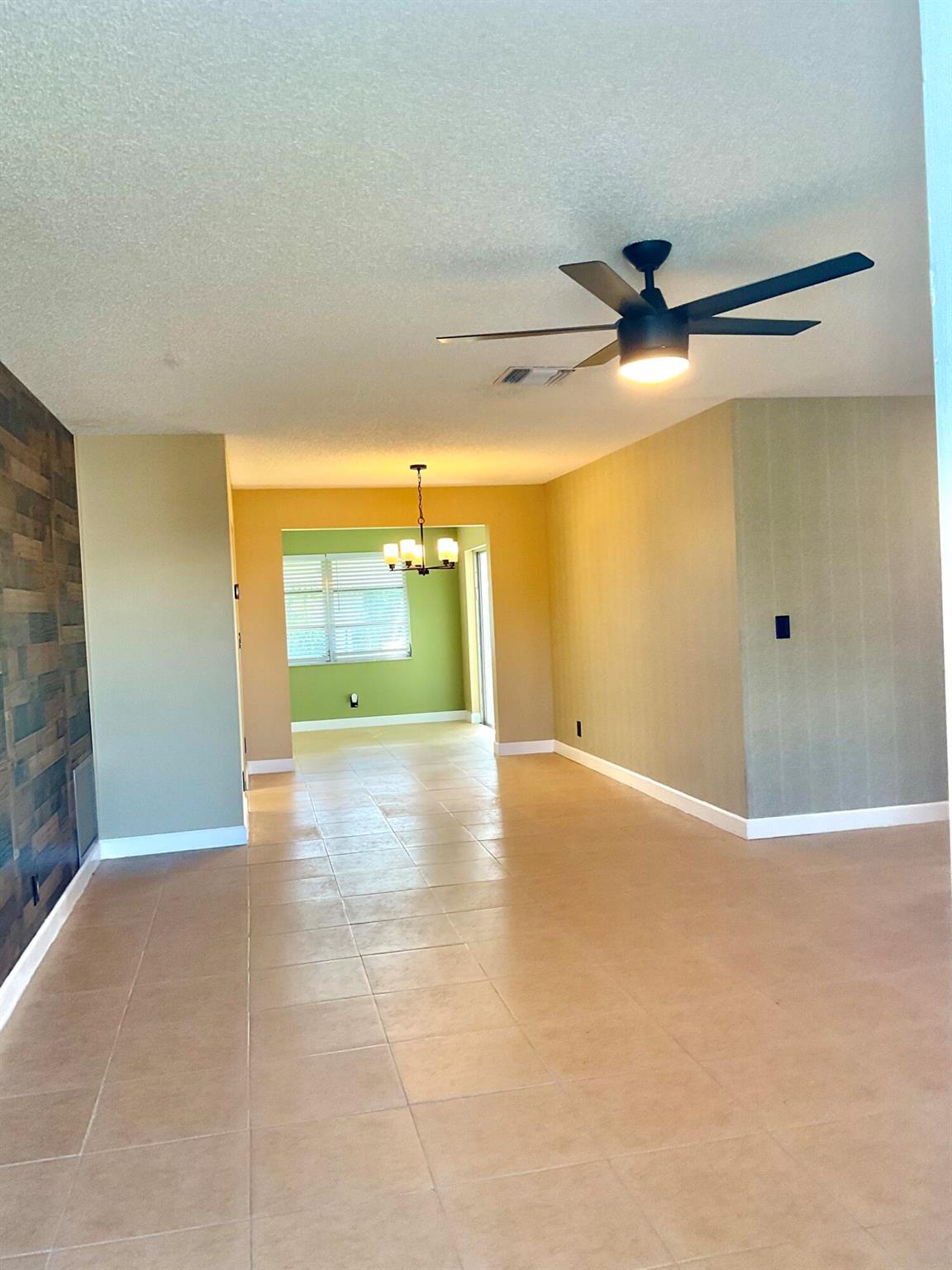 2102 SW 22nd Court SW