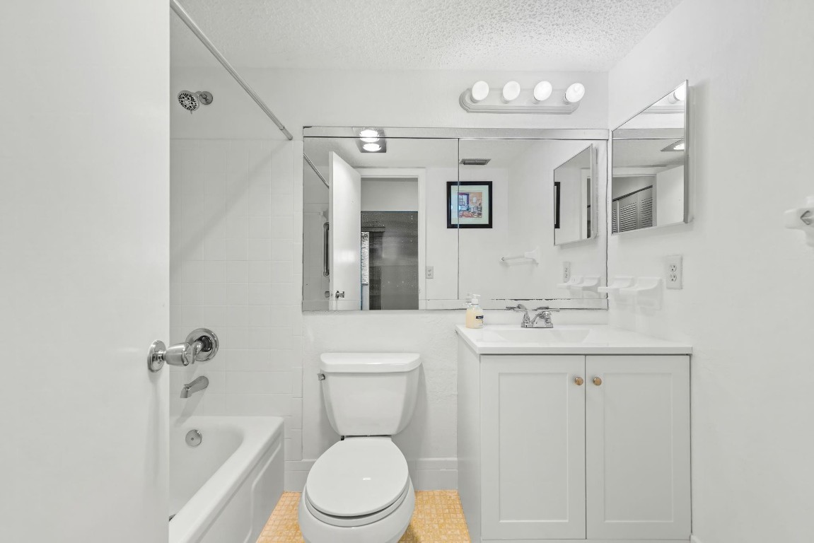 Oriole Gardens Three - Residential