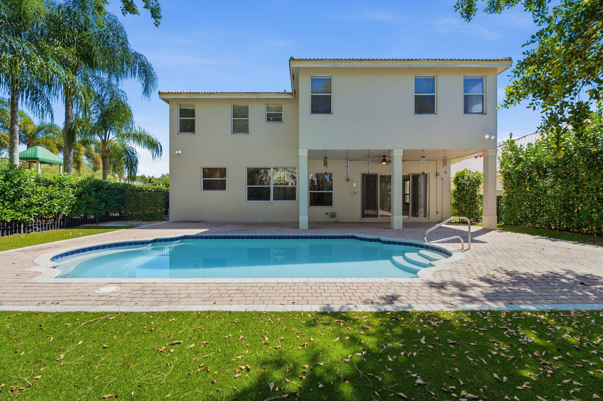 SATURNIA ISLES 1 - Residential