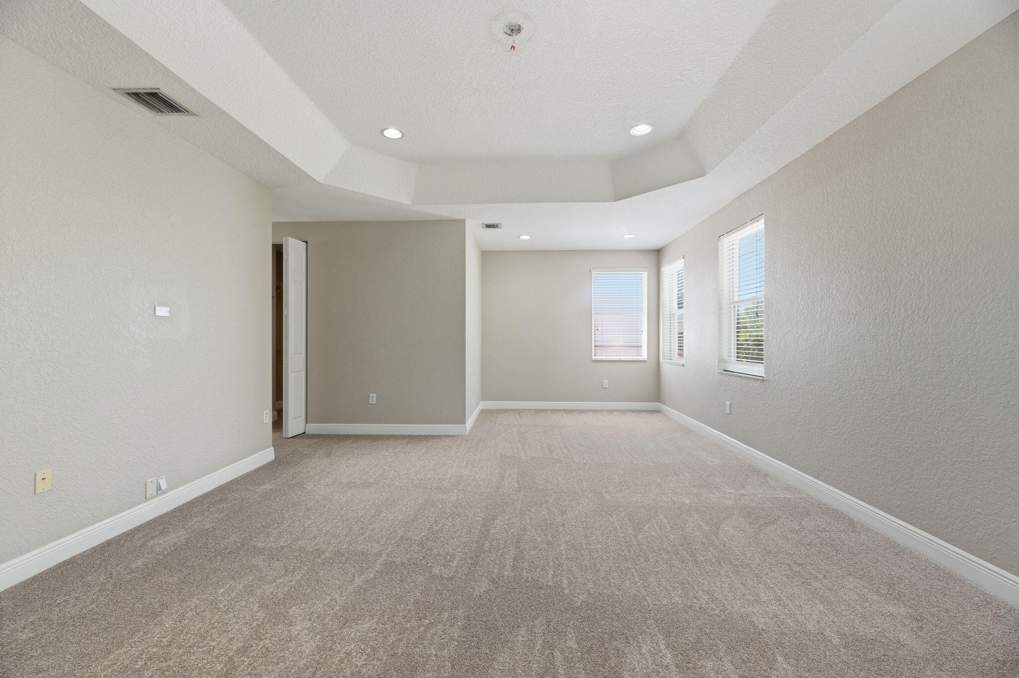 SATURNIA ISLES 1 - Residential